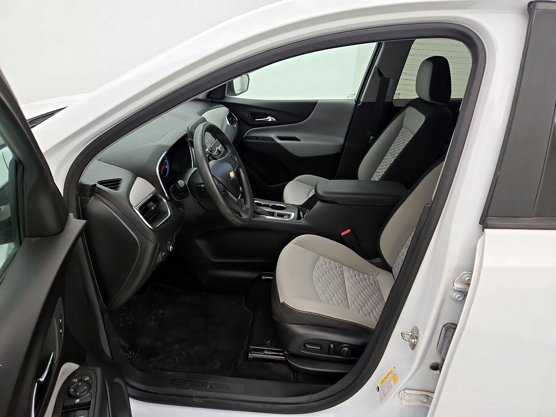 Thumbnail: 2021 Chevrolet Equinox - 11