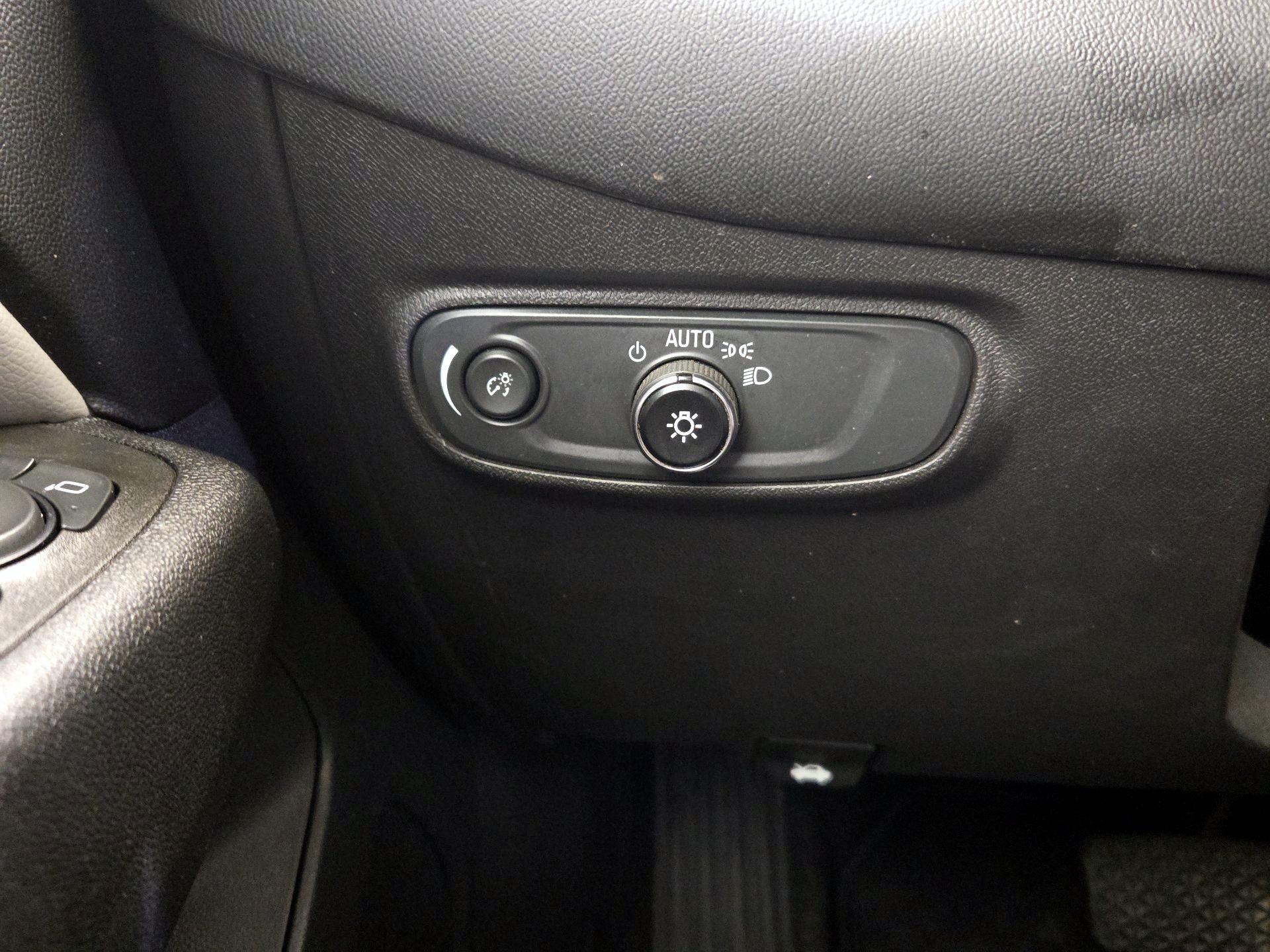 Thumbnail: 2021 Chevrolet Equinox - 13