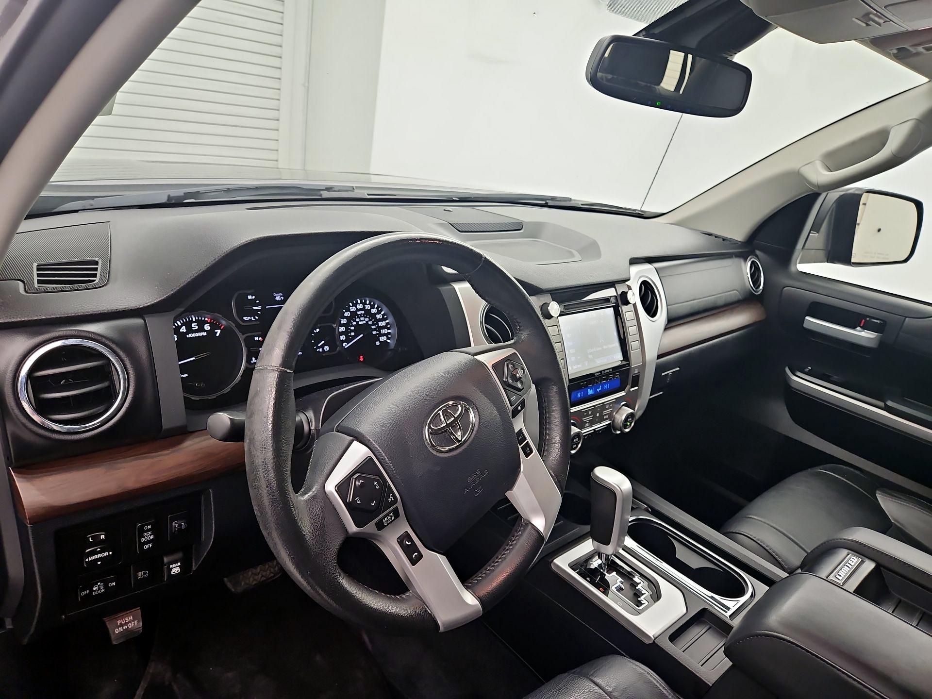 Thumbnail: 2019 Toyota Tundra - 9