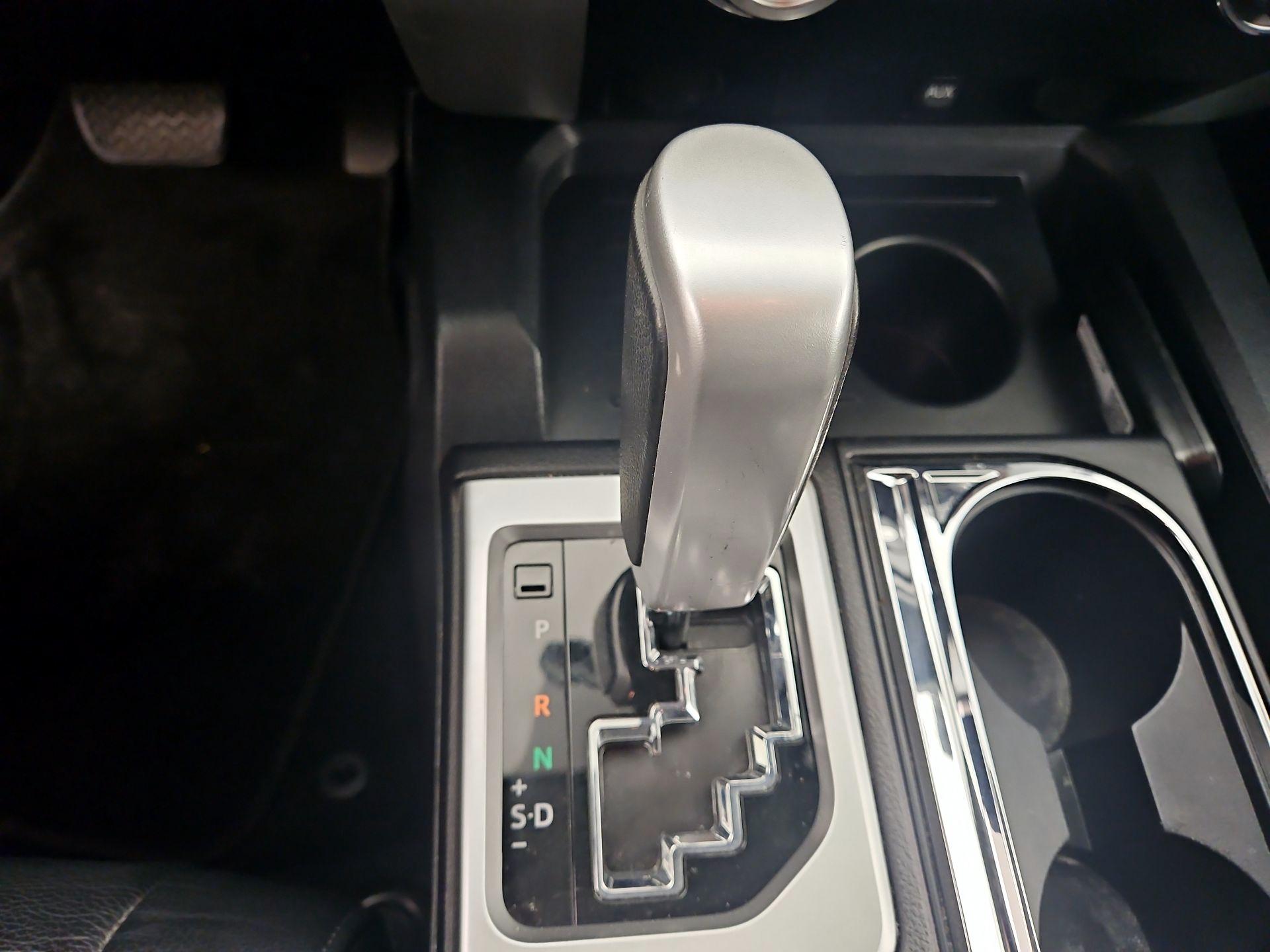 Thumbnail: 2019 Toyota Tundra - 17