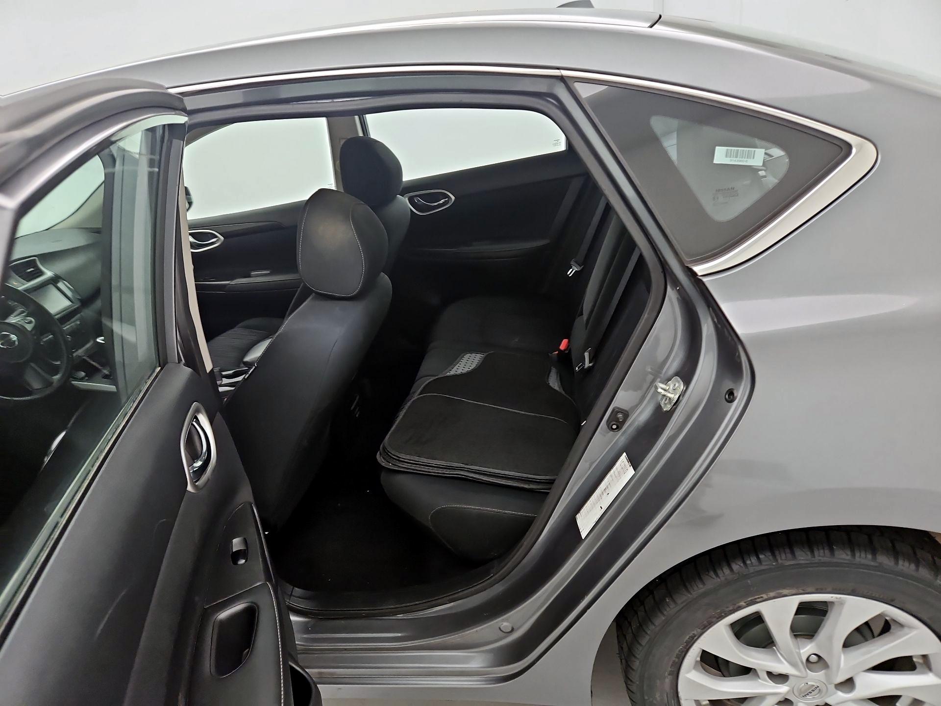 Thumbnail: 2019 Nissan Sentra - 19