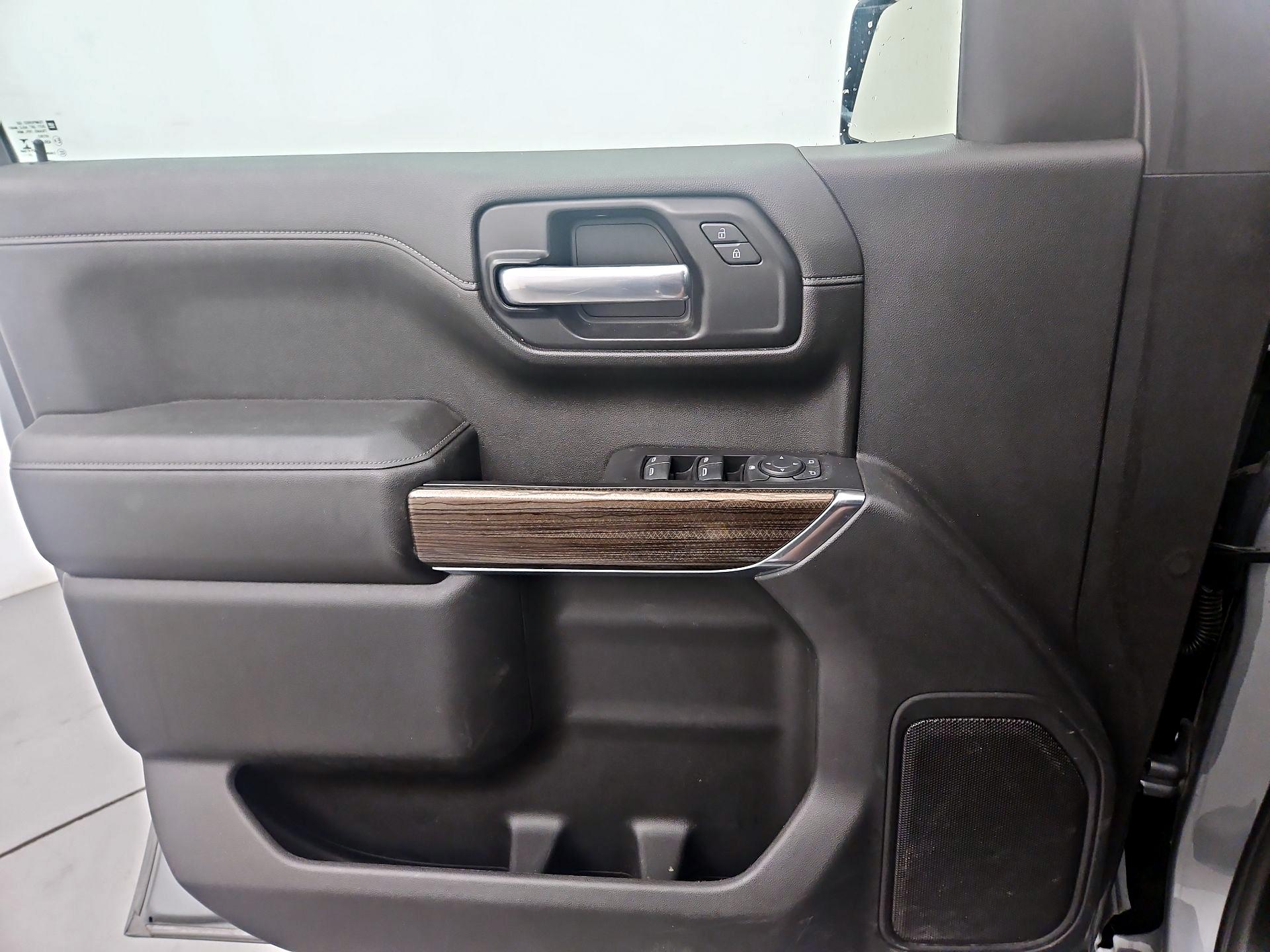 Thumbnail: 2020 Chevrolet Silverado 1500 - 12