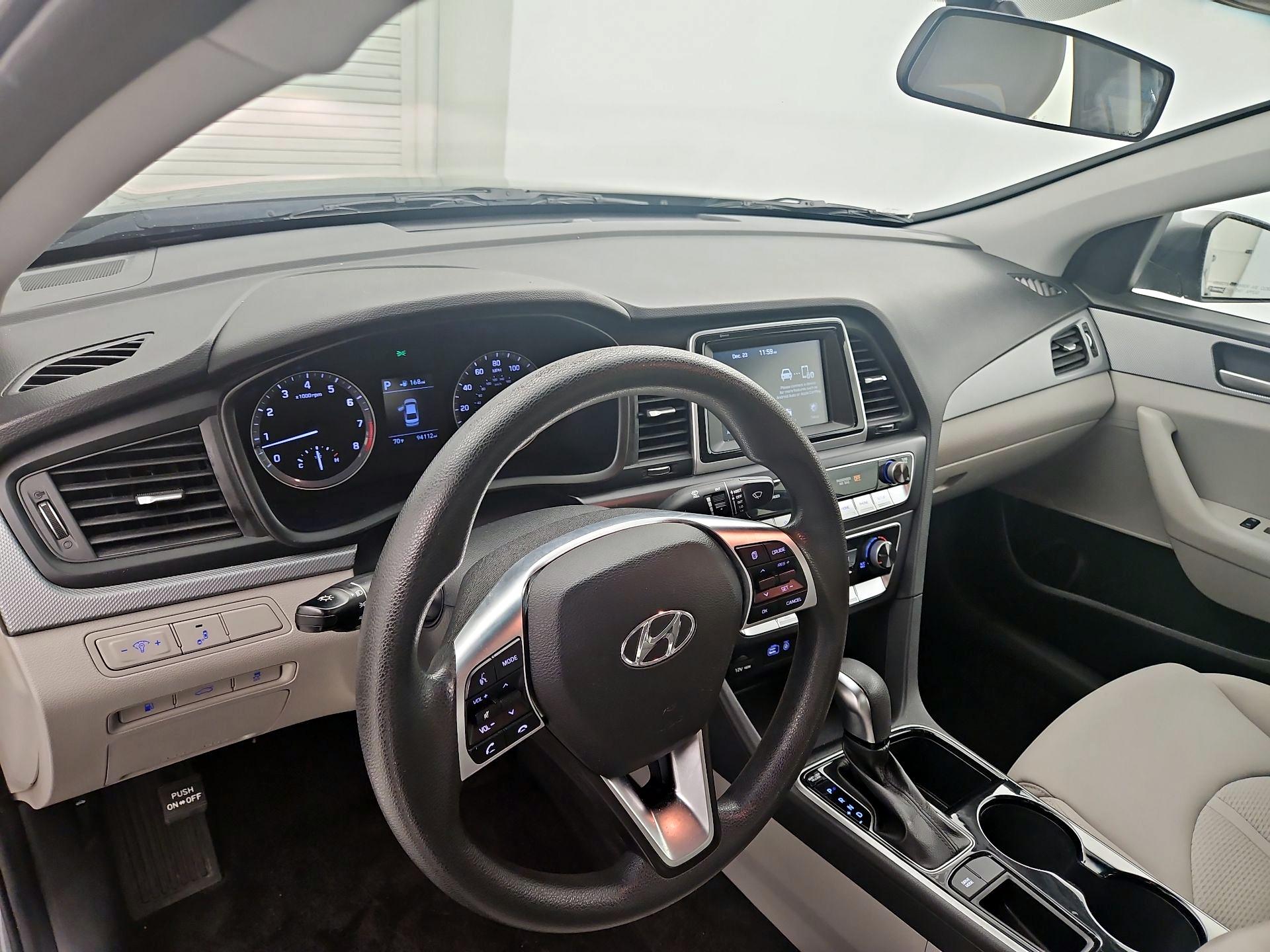 Thumbnail: 2019 Hyundai Sonata - 9