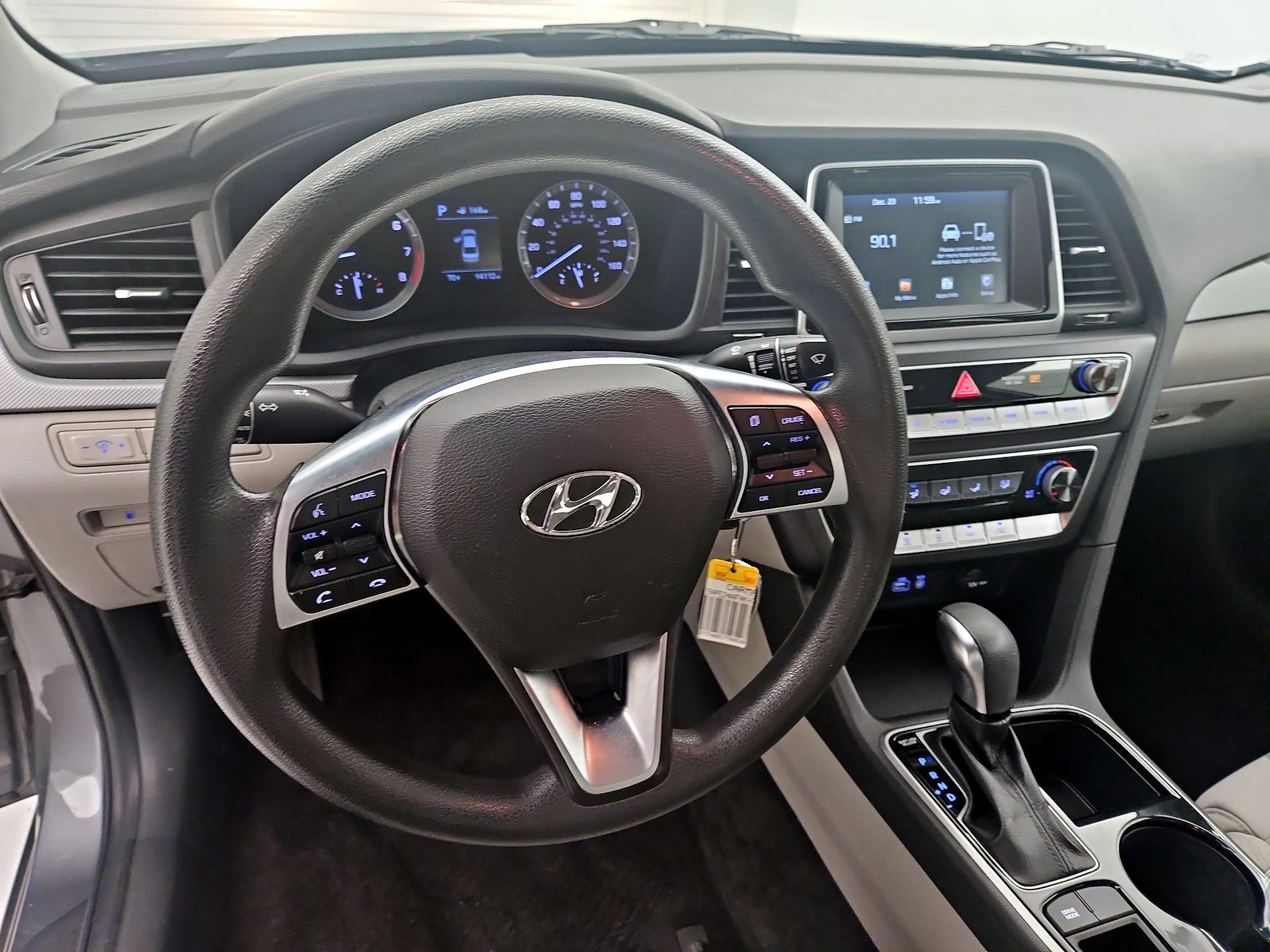 Thumbnail: 2019 Hyundai Sonata - 10