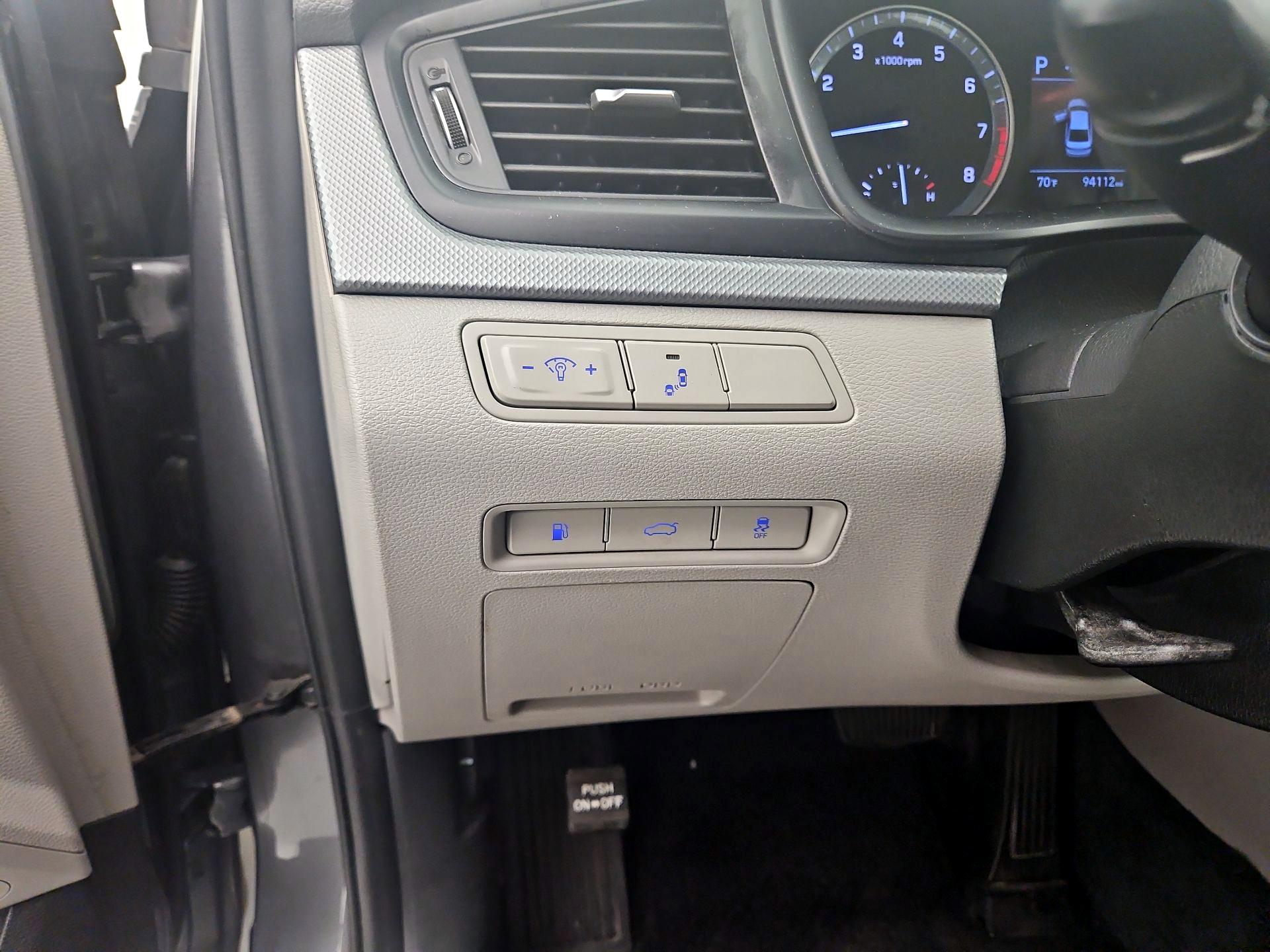 Thumbnail: 2019 Hyundai Sonata - 13