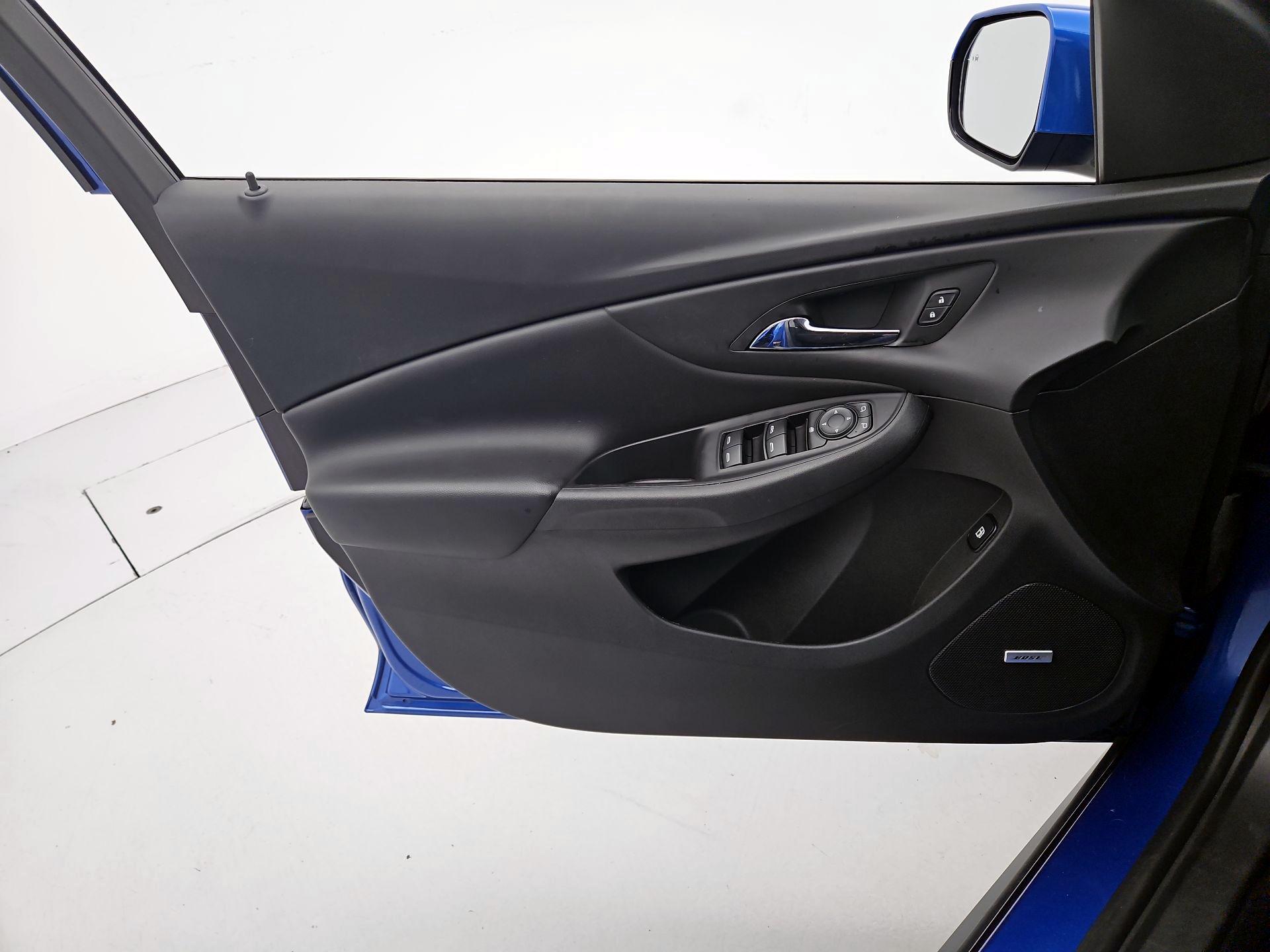 Thumbnail: 2018 Chevrolet Volt - 12