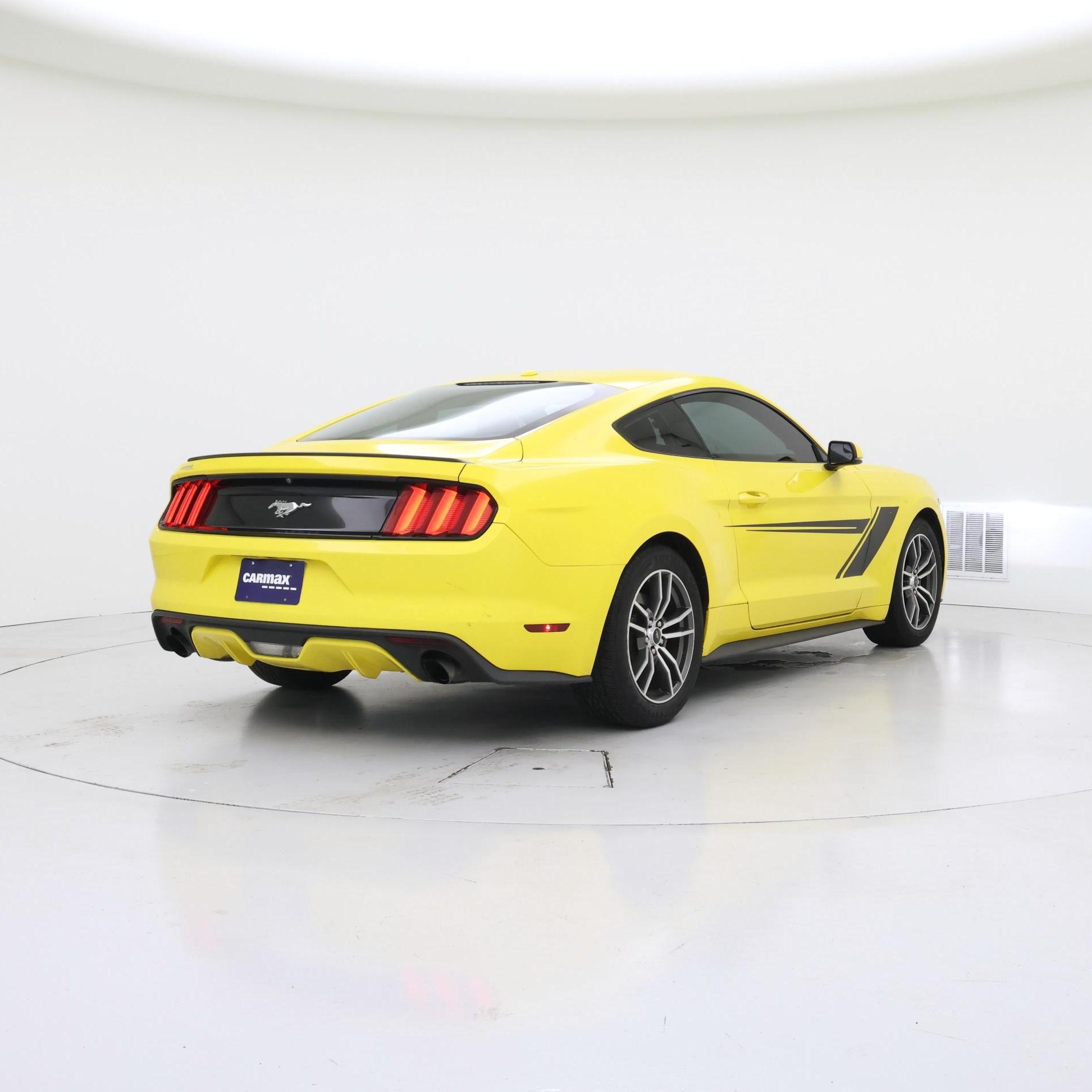 Thumbnail: 2017 Ford Mustang - 8