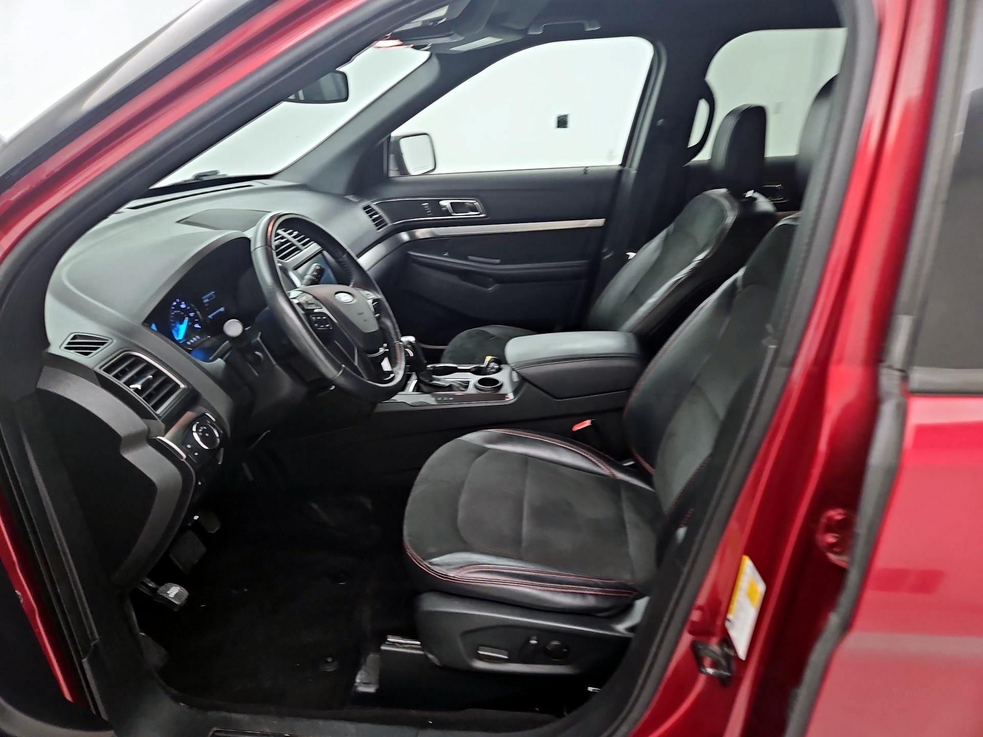 Thumbnail: 2019 Ford Explorer - 11