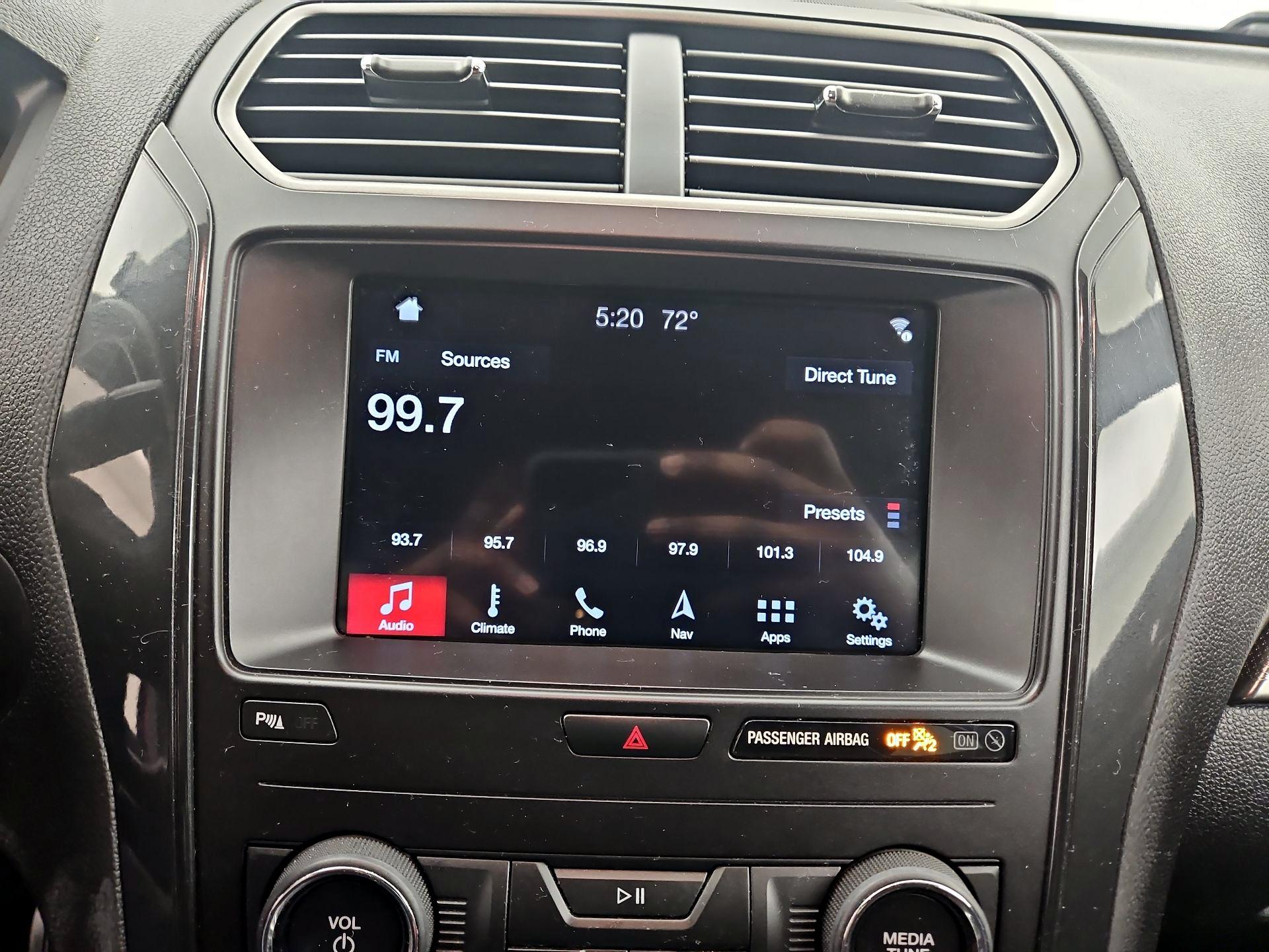 Thumbnail: 2019 Ford Explorer - 16