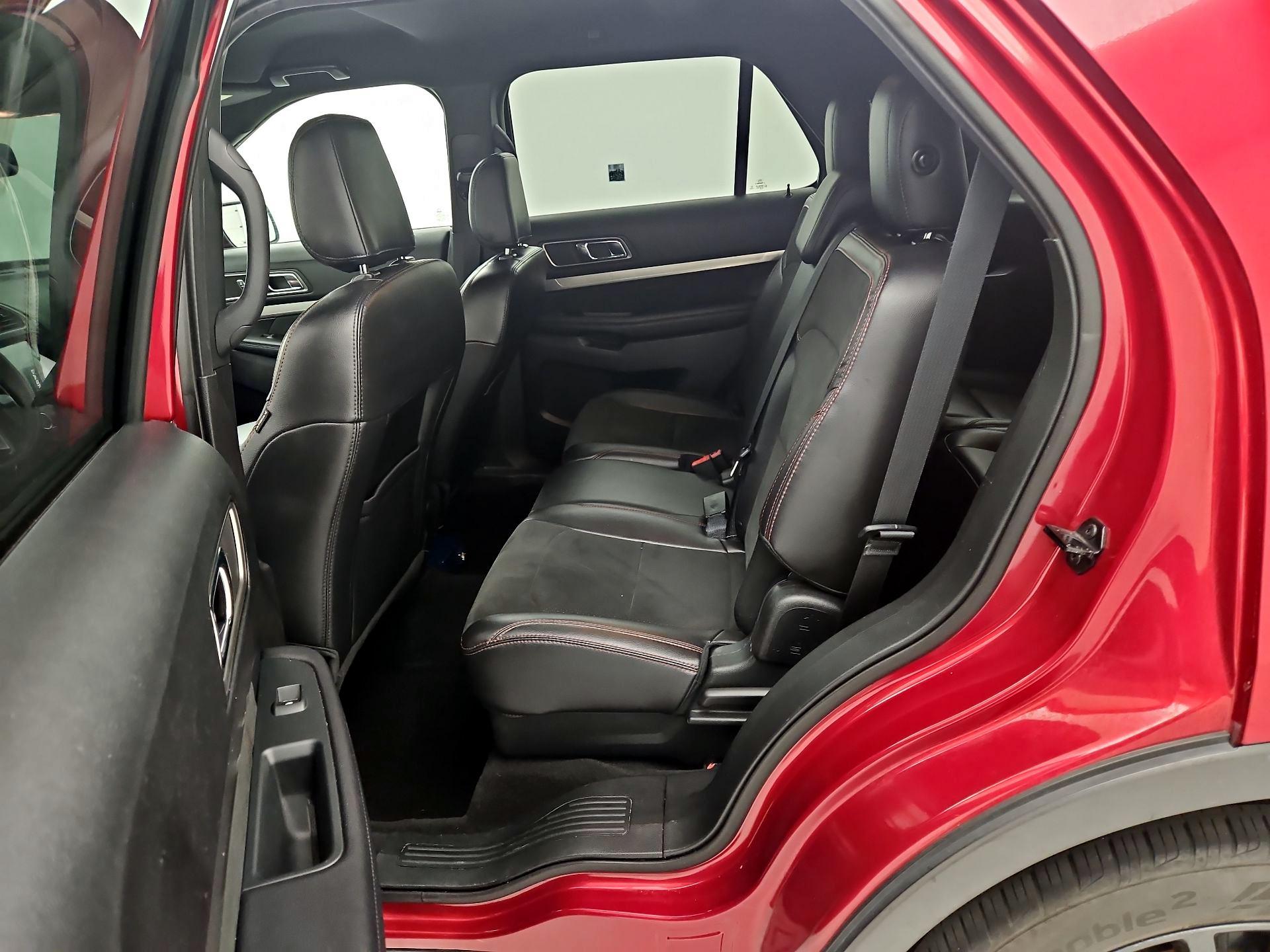 Thumbnail: 2019 Ford Explorer - 20