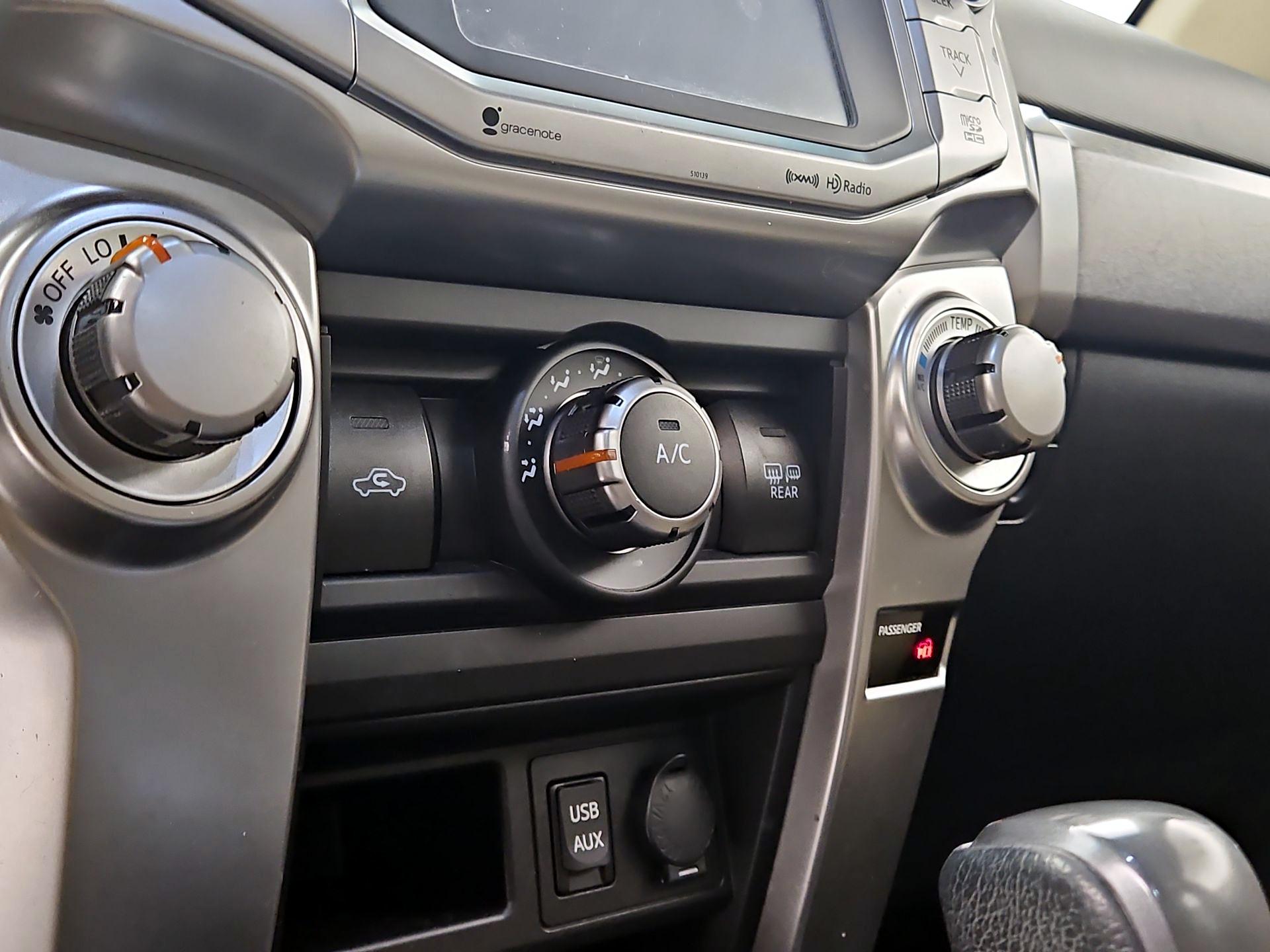 Thumbnail: 2018 Toyota 4Runner - 17