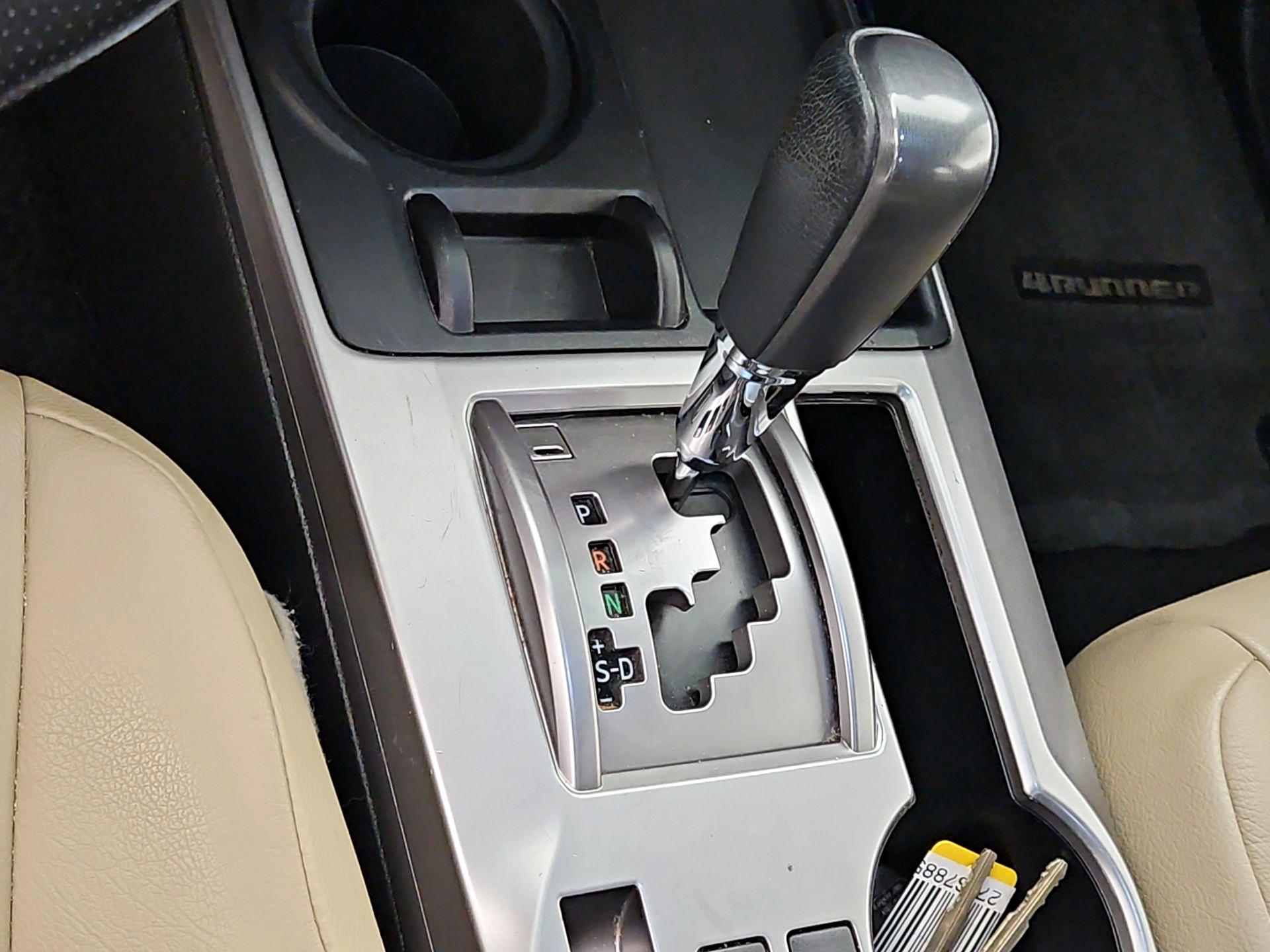 Thumbnail: 2018 Toyota 4Runner - 18