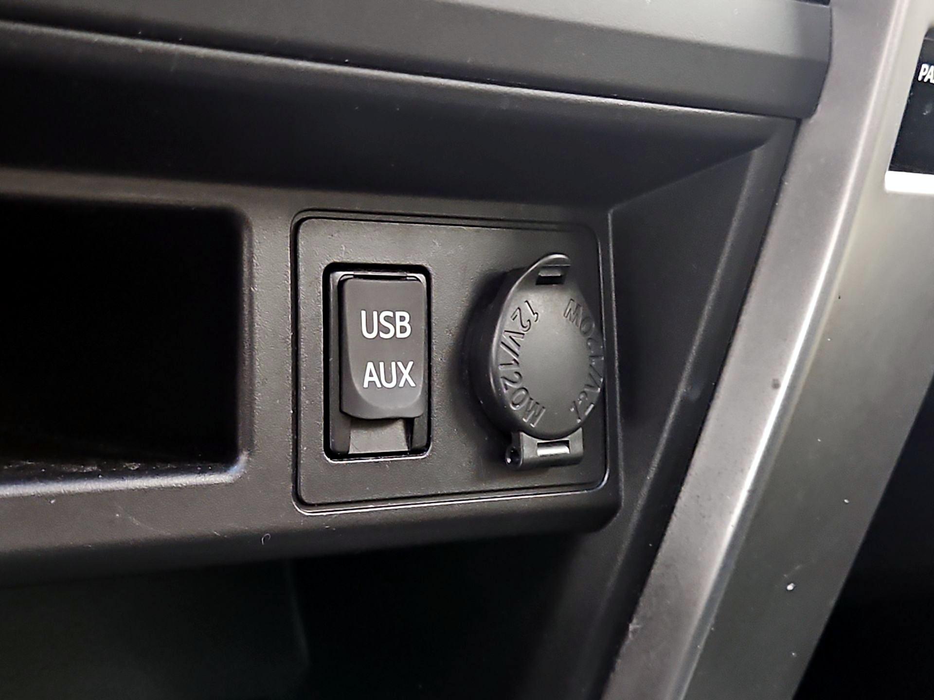 Thumbnail: 2018 Toyota 4Runner - 19