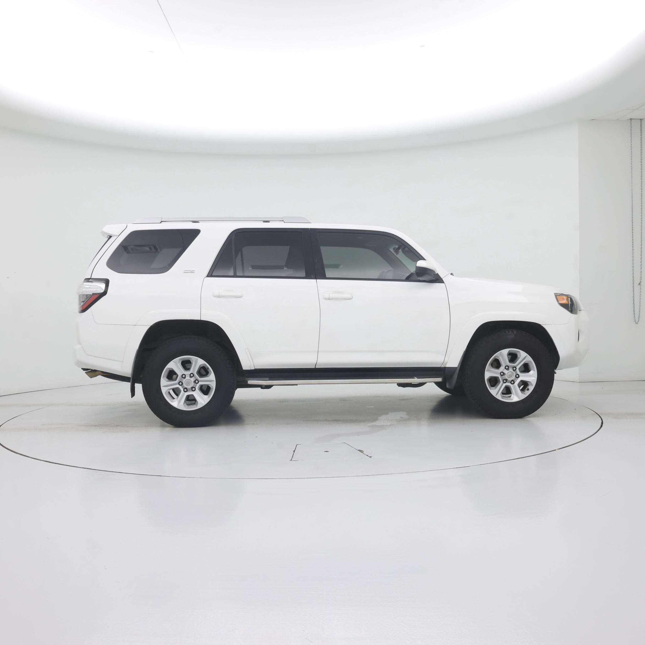 Thumbnail: 2018 Toyota 4Runner - 7