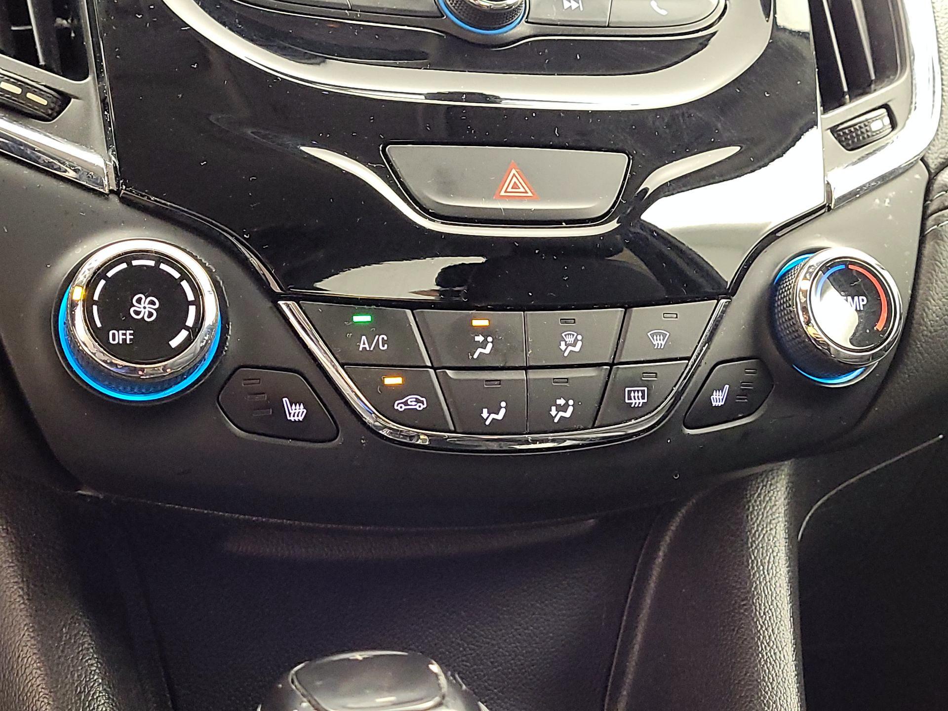 Thumbnail: 2017 Chevrolet Cruze - 16