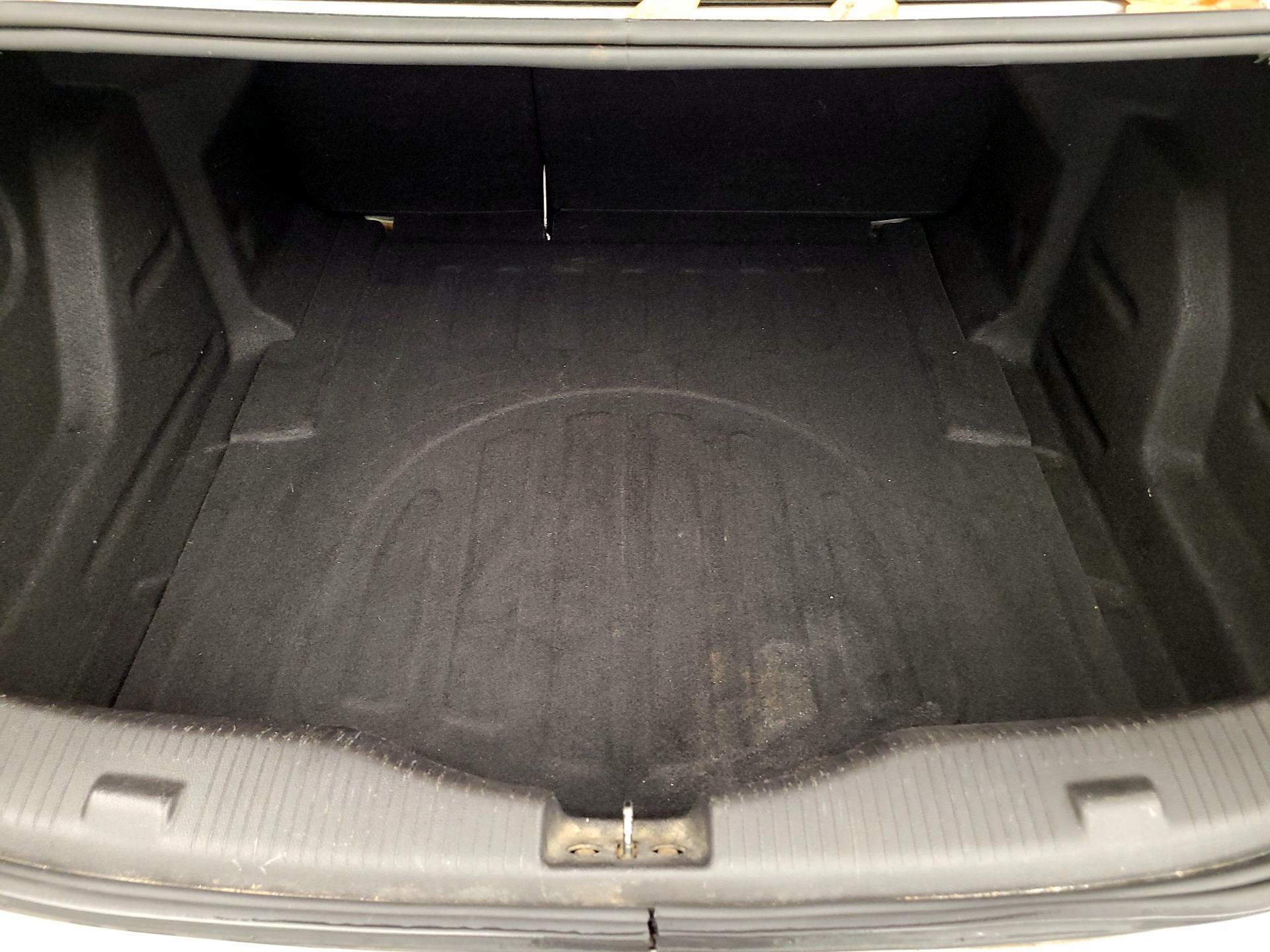 Thumbnail: 2017 Chevrolet Cruze - 20