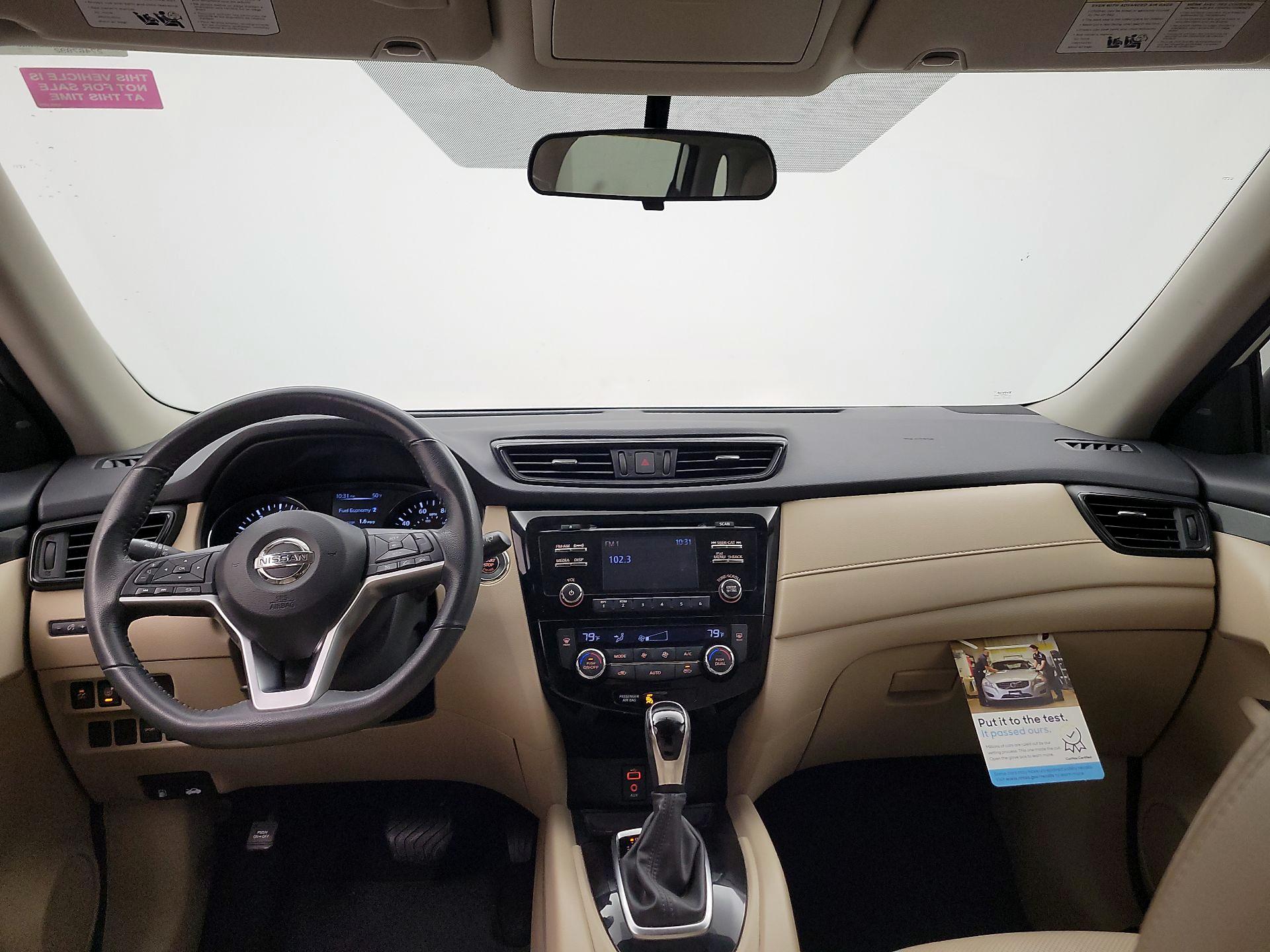 Thumbnail: 2017 Nissan Rogue - 9