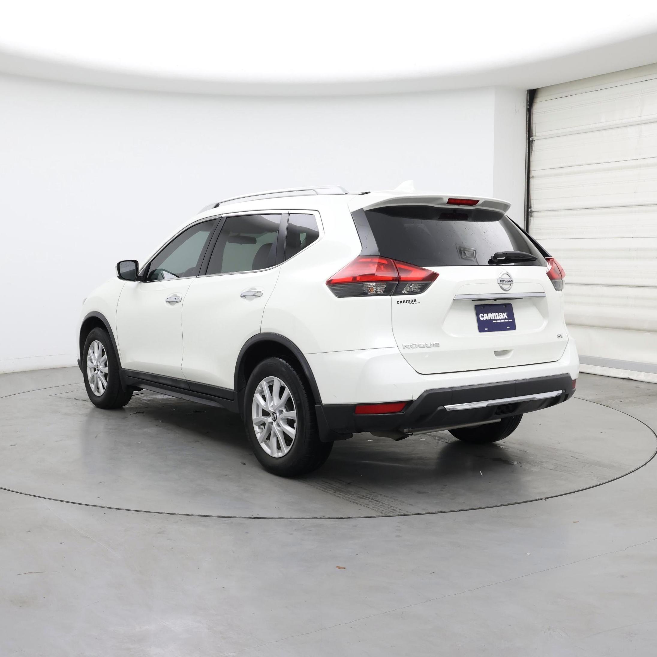 Thumbnail: 2017 Nissan Rogue - 2