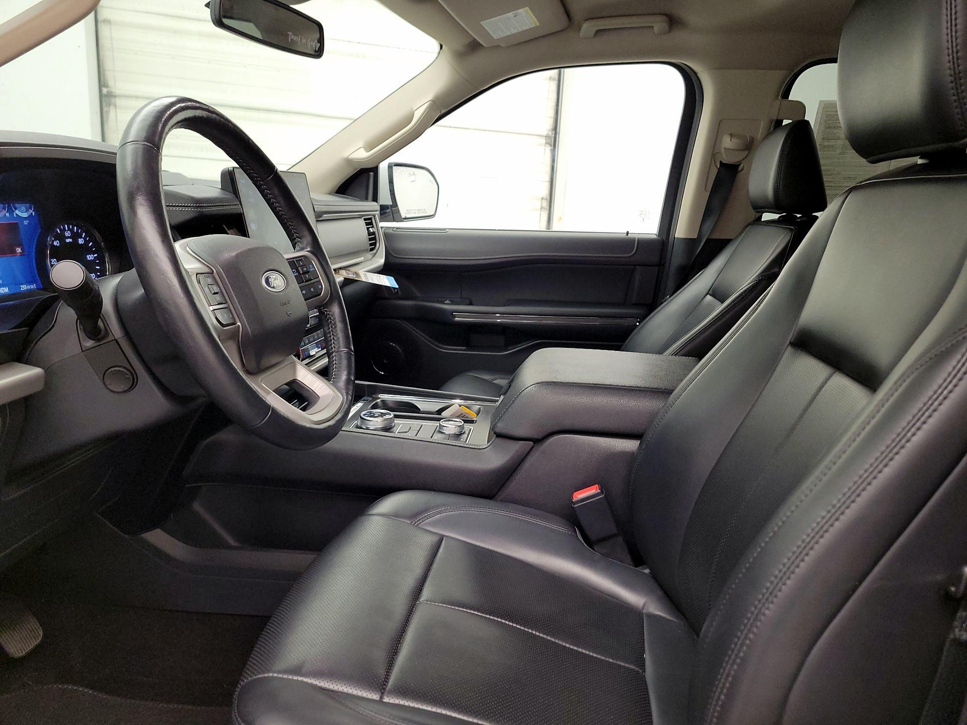 Thumbnail: 2022 Ford Expedition - 11