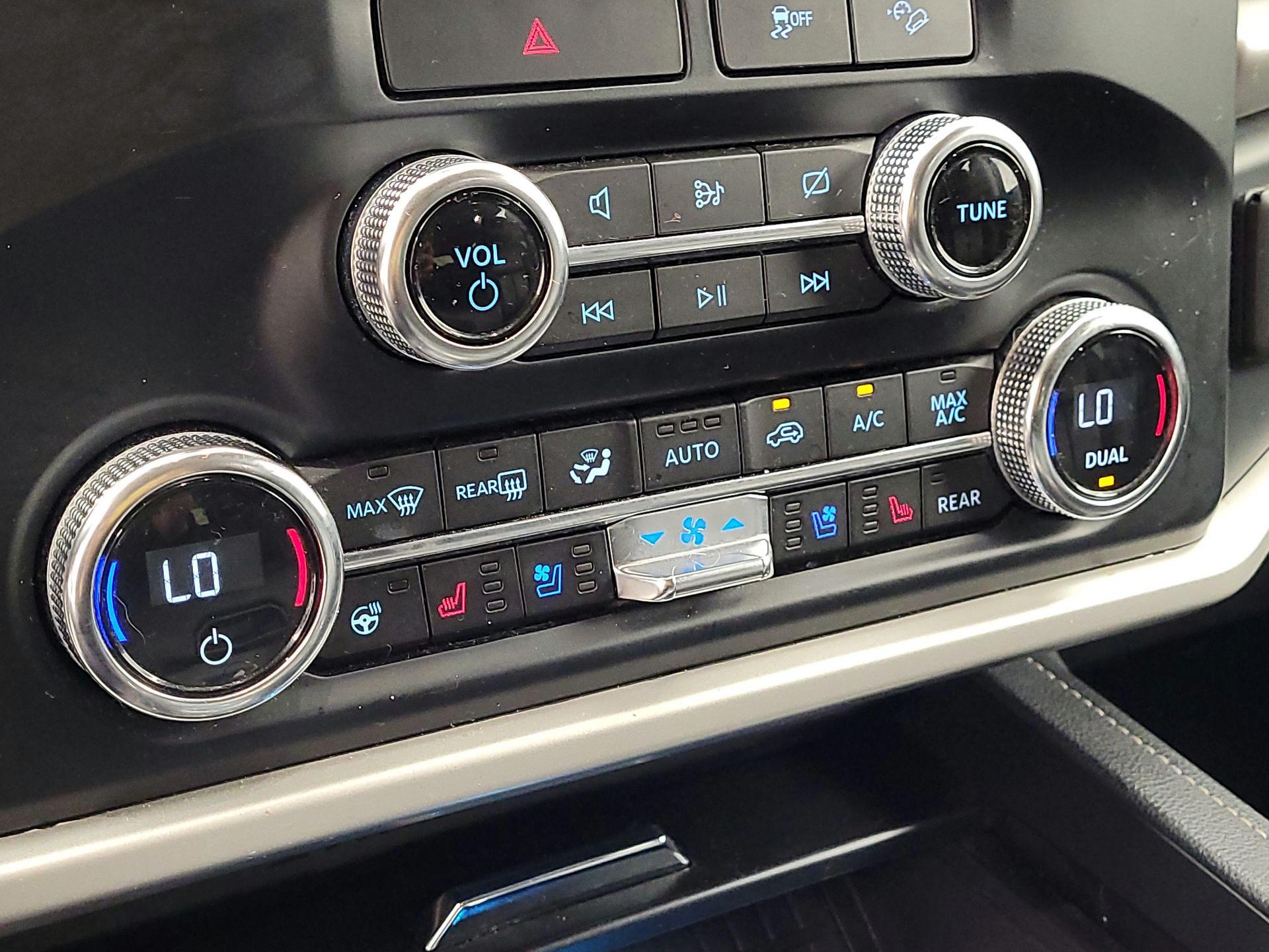 Thumbnail: 2022 Ford Expedition - 16