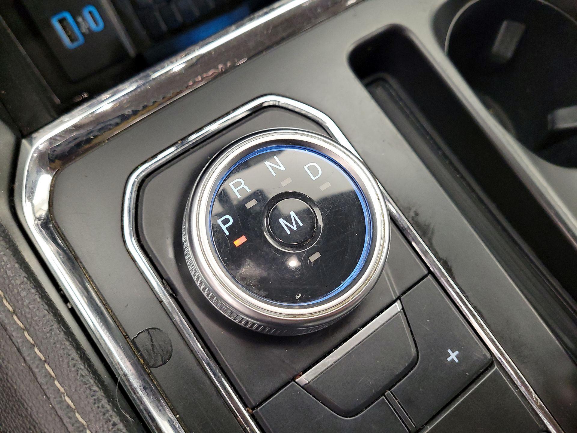 Thumbnail: 2022 Ford Expedition - 17