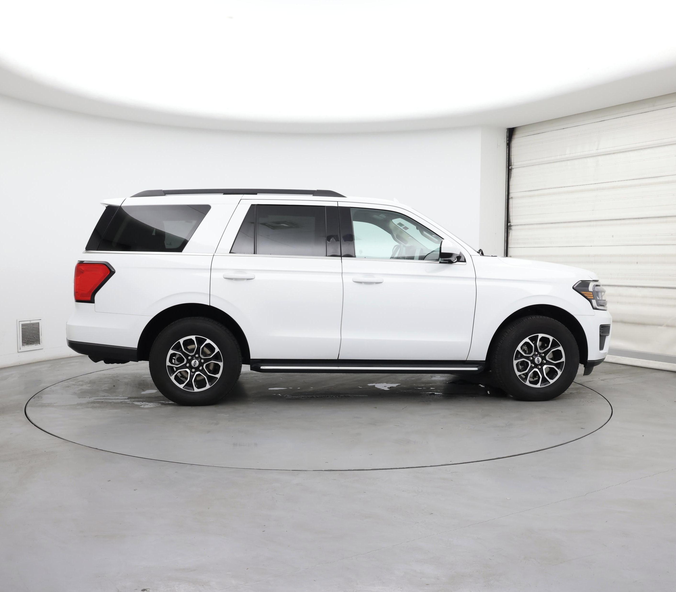 Thumbnail: 2022 Ford Expedition - 7