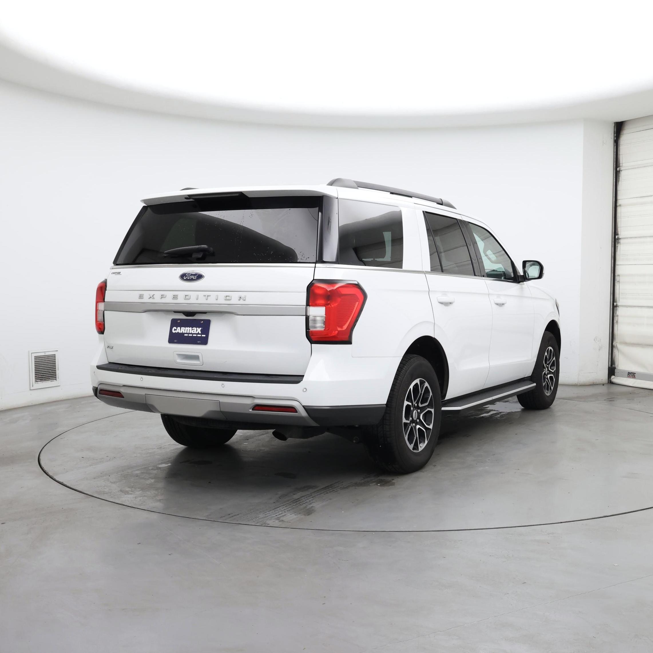 Thumbnail: 2022 Ford Expedition - 8