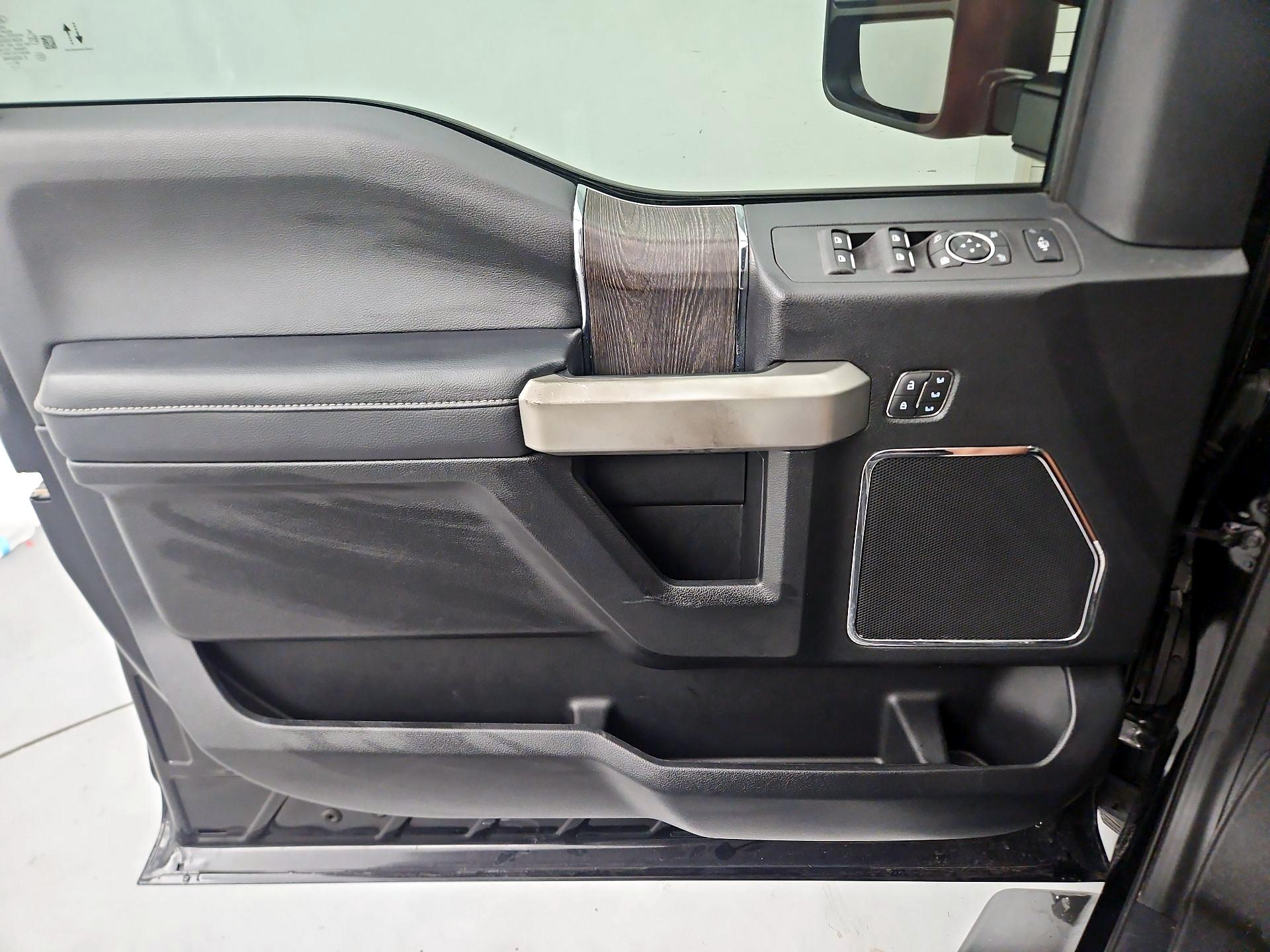 Thumbnail: 2020 Ford F-250 - 12