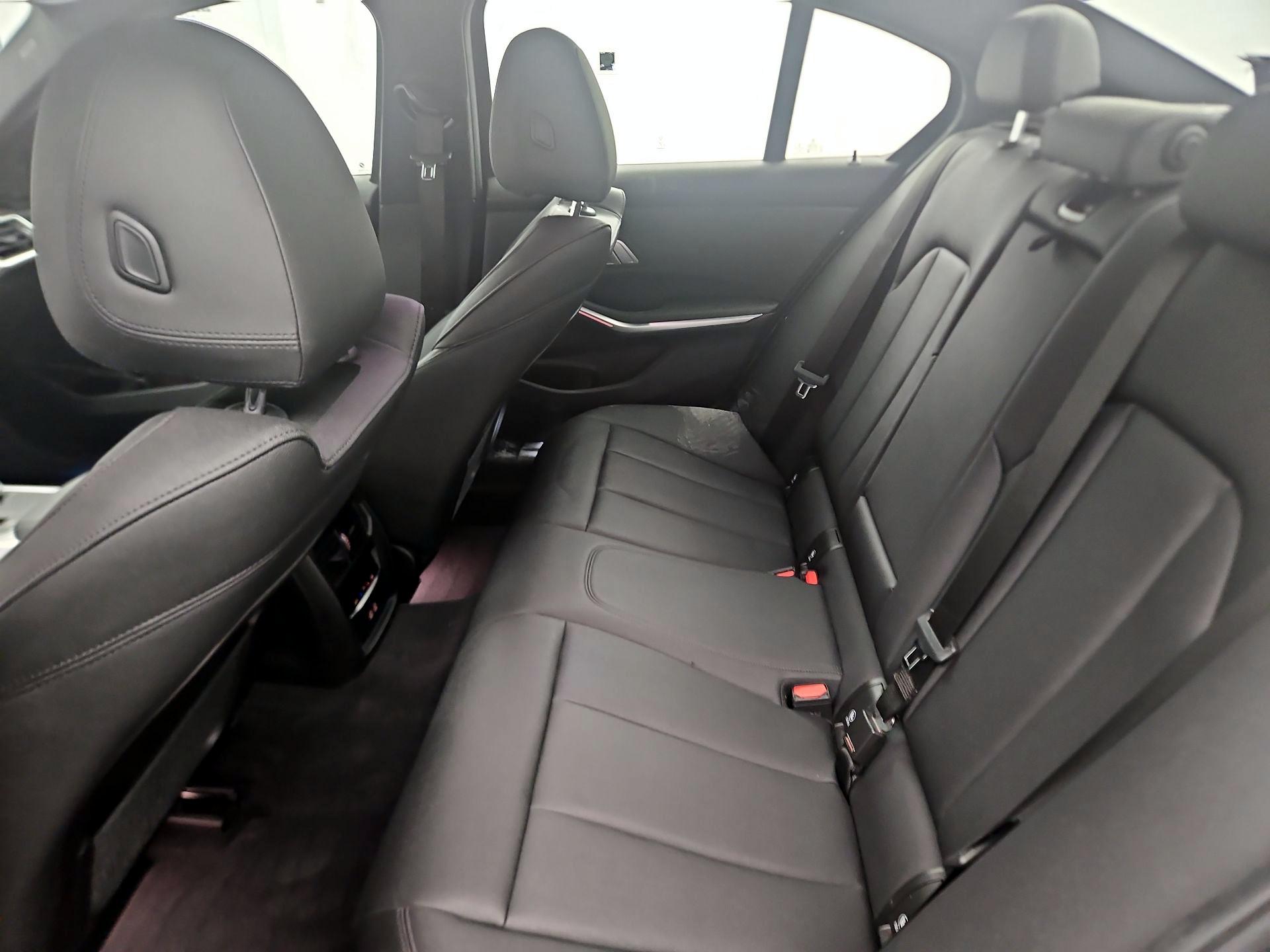 Thumbnail: 2021 BMW 3 Series - 20