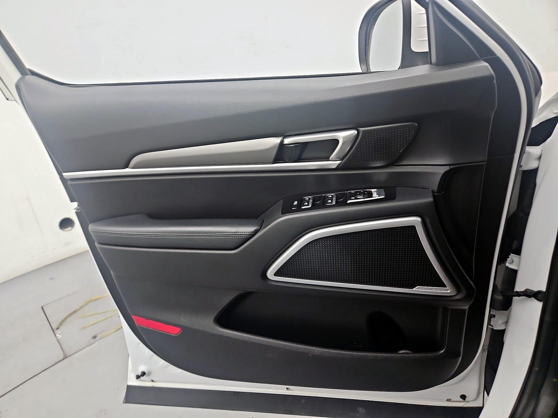 Thumbnail: 2021 Kia Telluride - 12