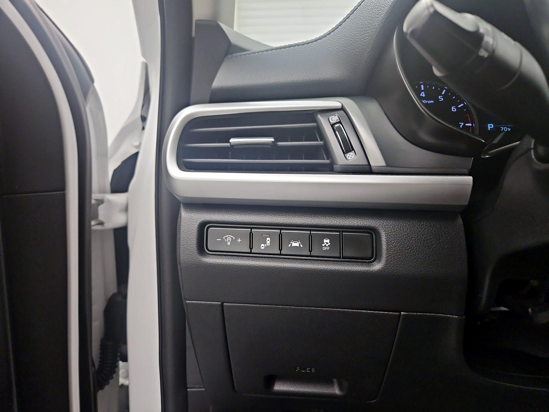 Thumbnail: 2021 Kia Telluride - 13