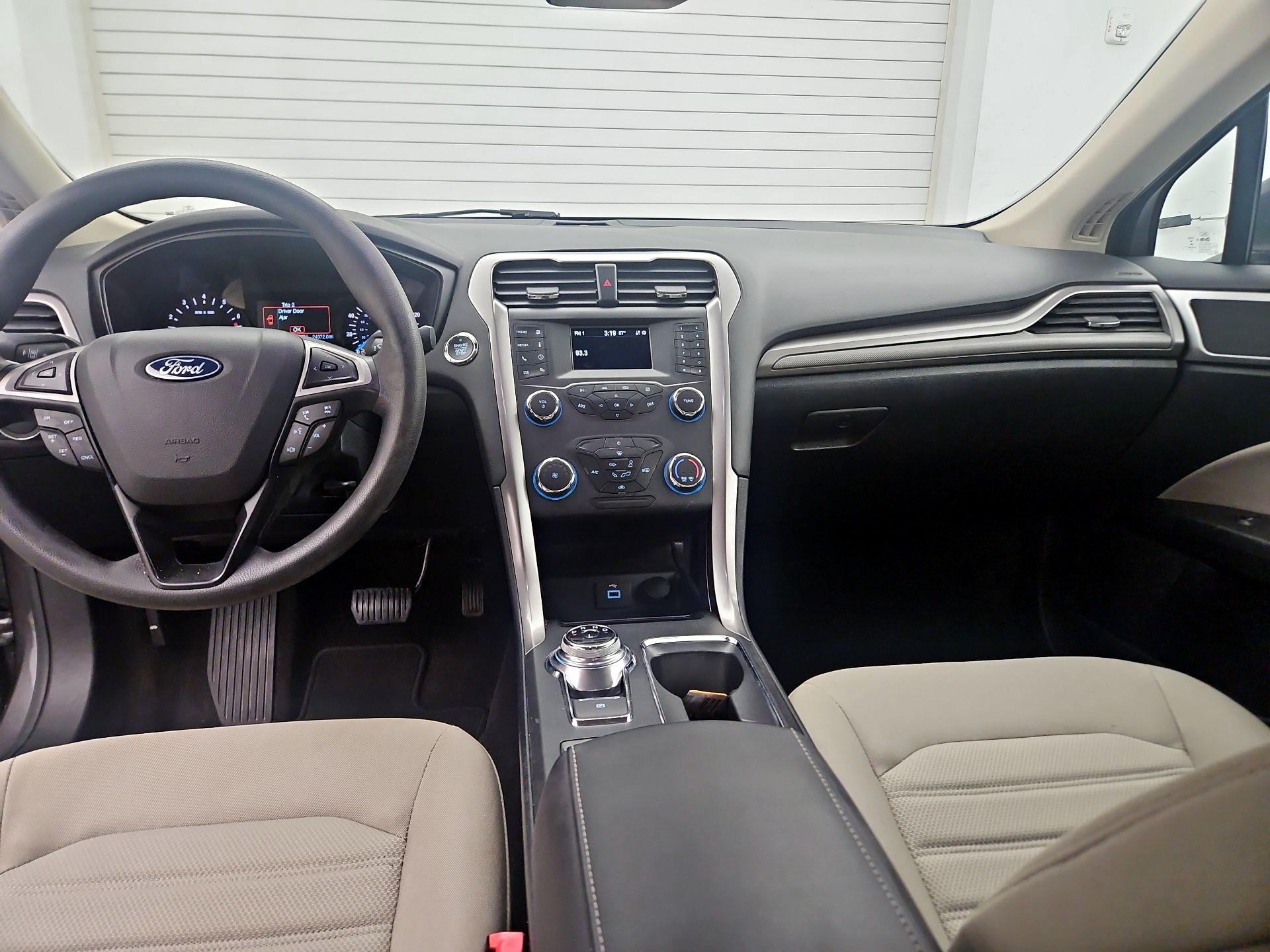 Thumbnail: 2020 Ford Fusion - 9