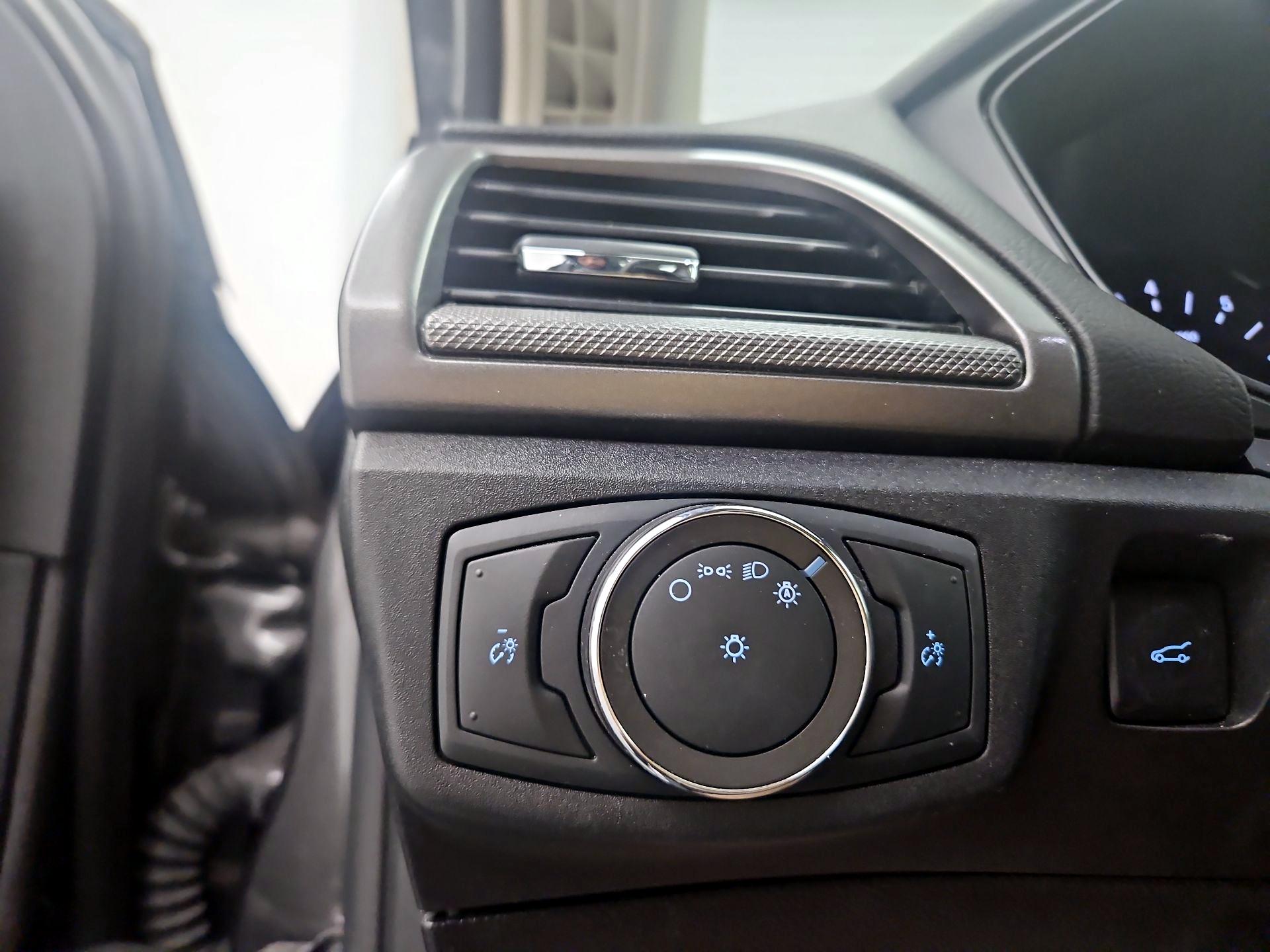 Thumbnail: 2020 Ford Fusion - 13