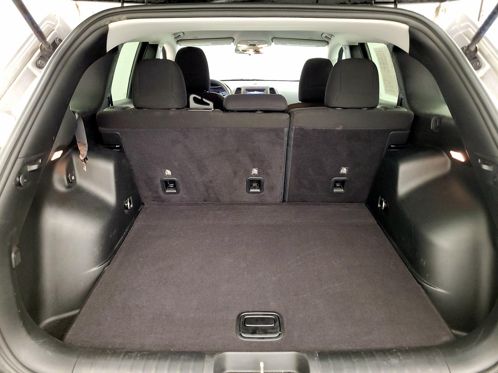 Thumbnail: 2020 Jeep Cherokee - 20