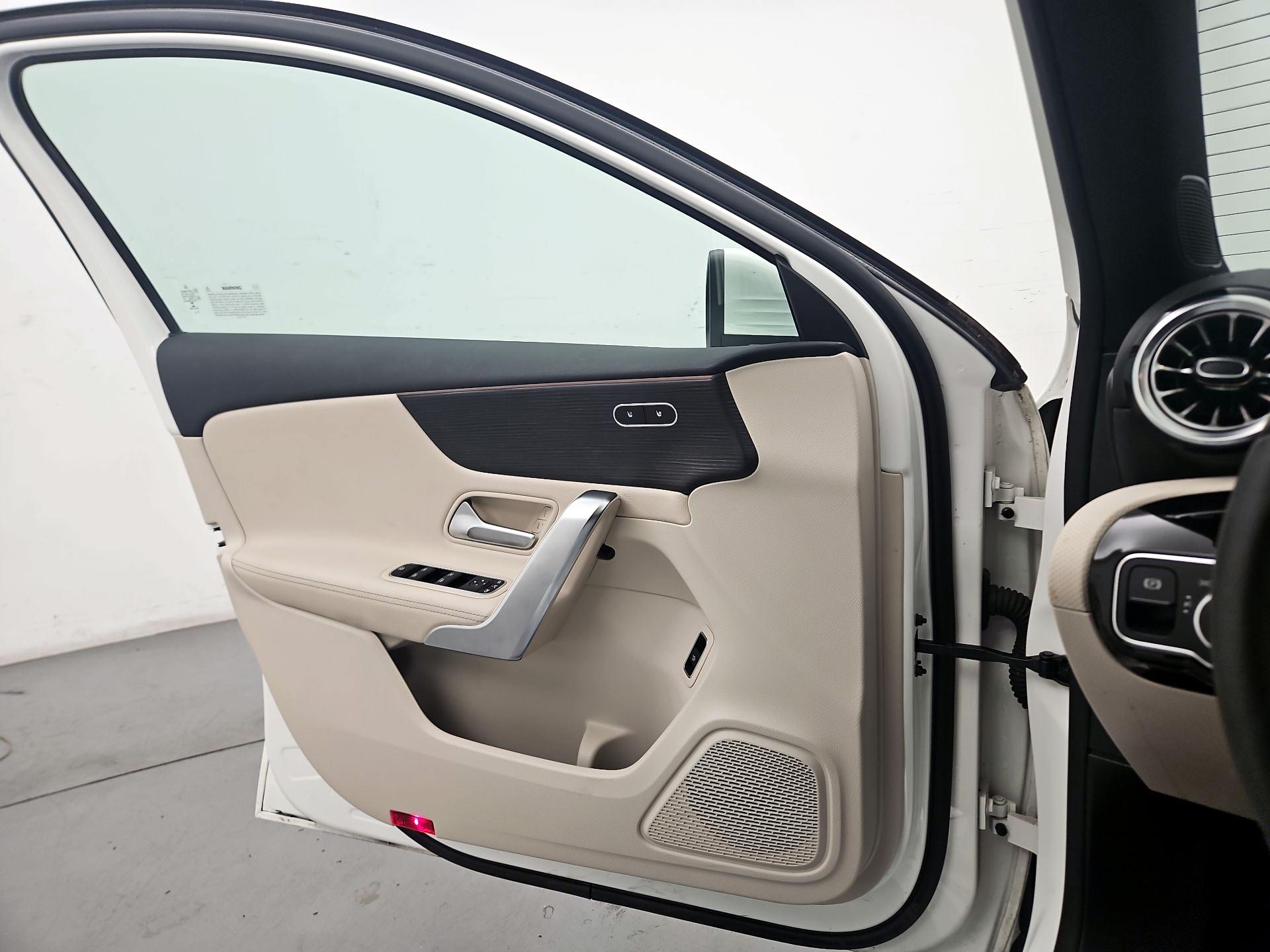 Thumbnail: 2022 Mercedes-Benz A-Class - 12