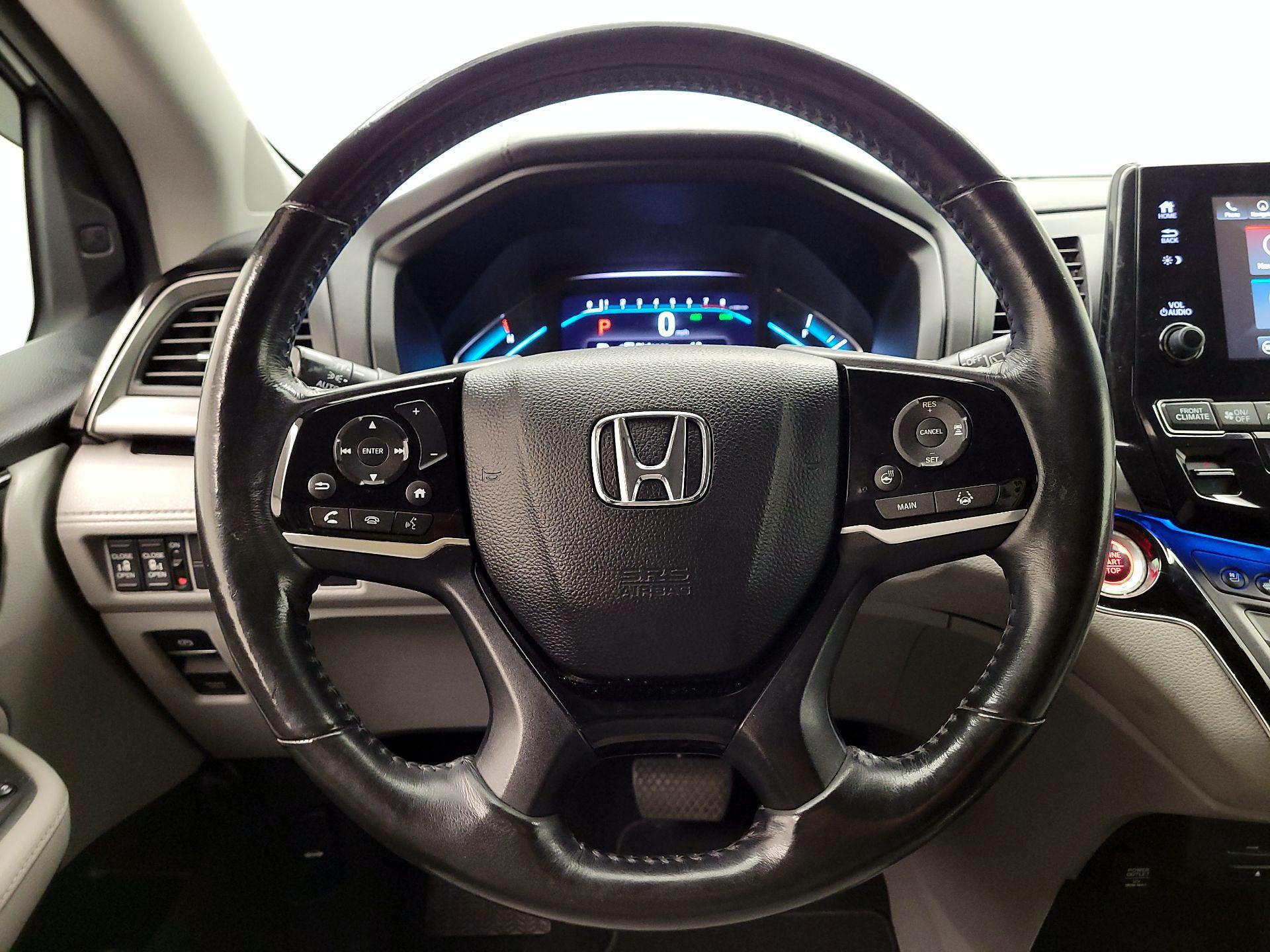 Thumbnail: 2018 Honda Odyssey - 10