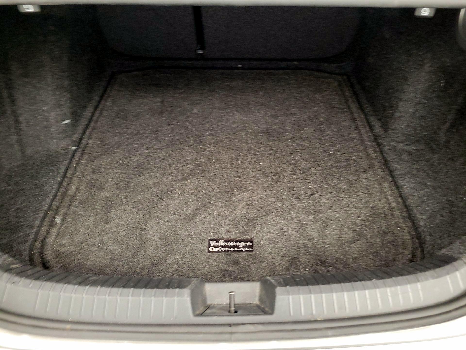 Thumbnail: 2021 Volkswagen Jetta - 16