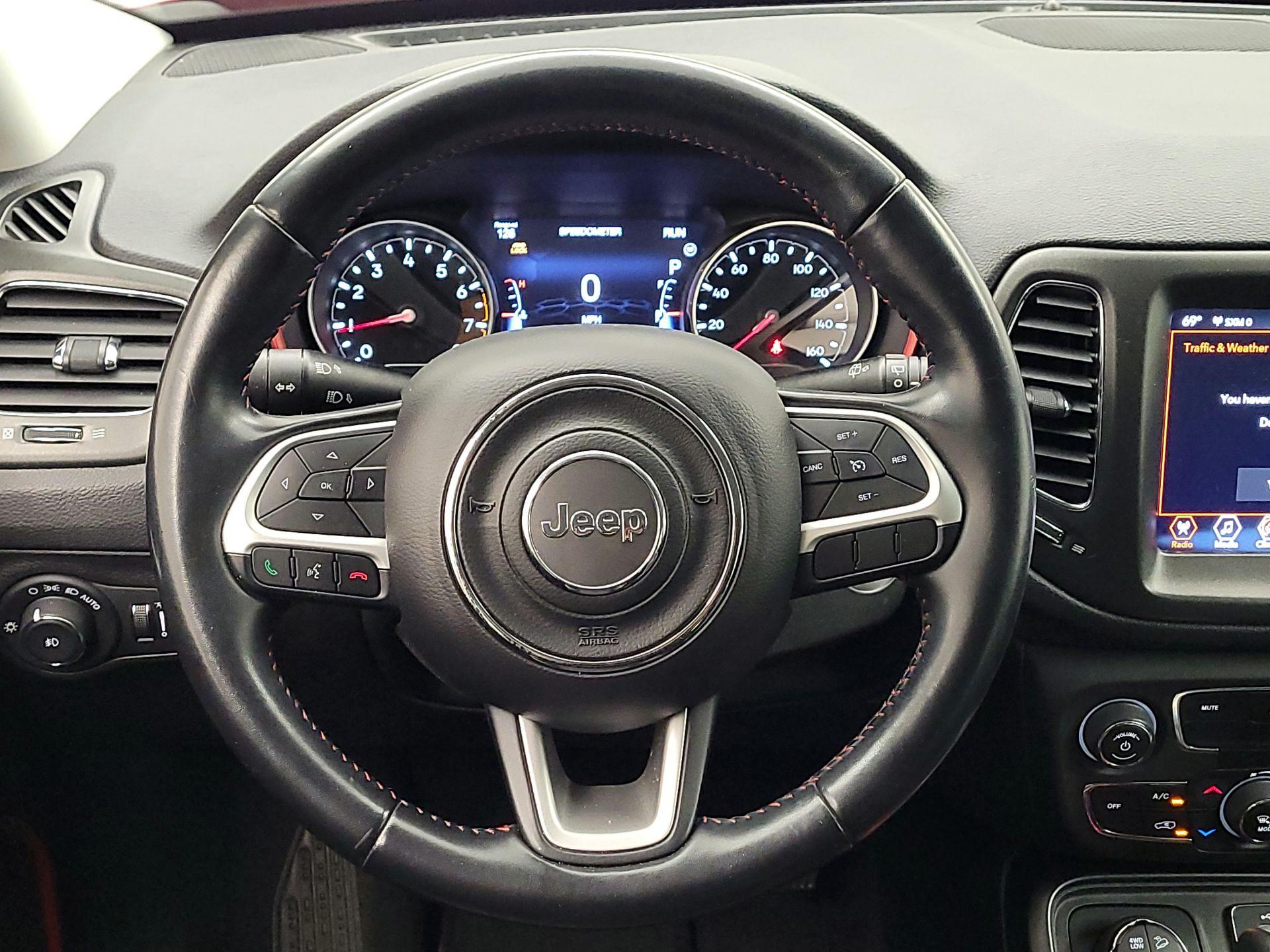 Thumbnail: 2020 Jeep Compass - 10