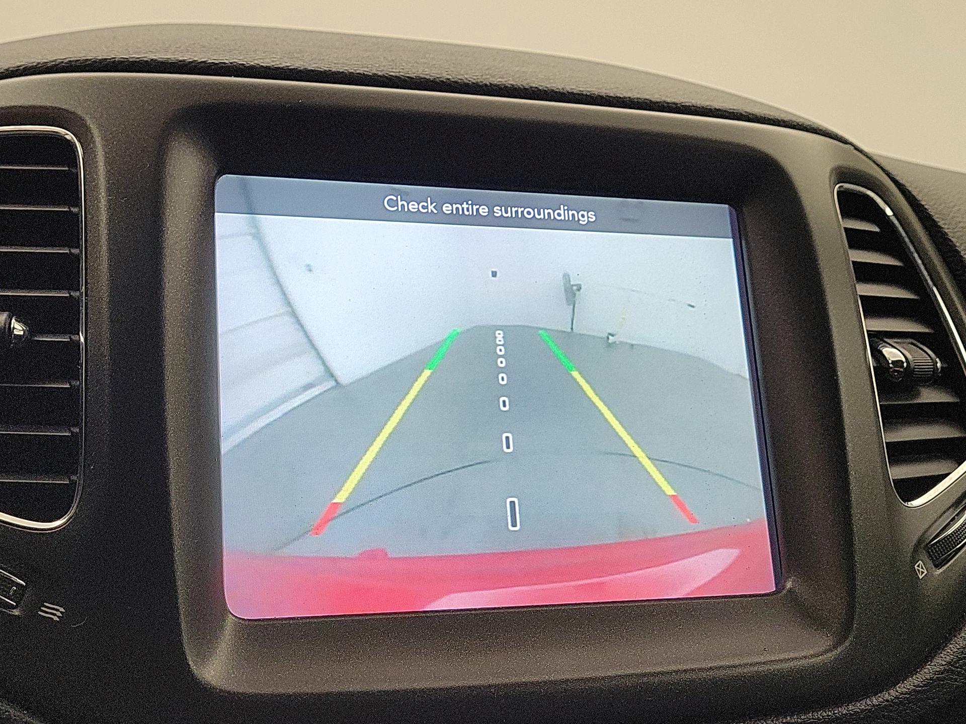 Thumbnail: 2020 Jeep Compass - 14