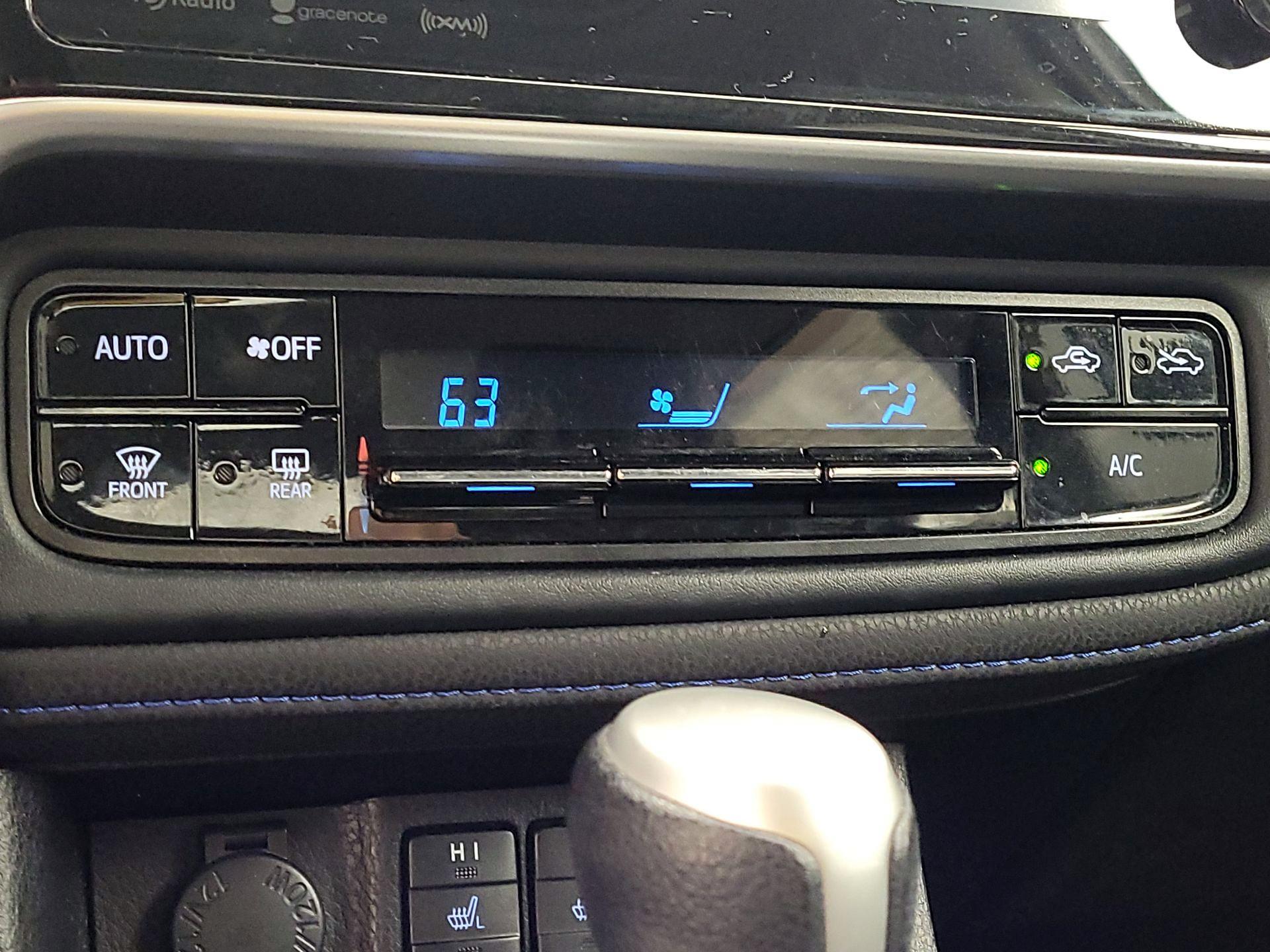 Thumbnail: 2019 Toyota Corolla - 16