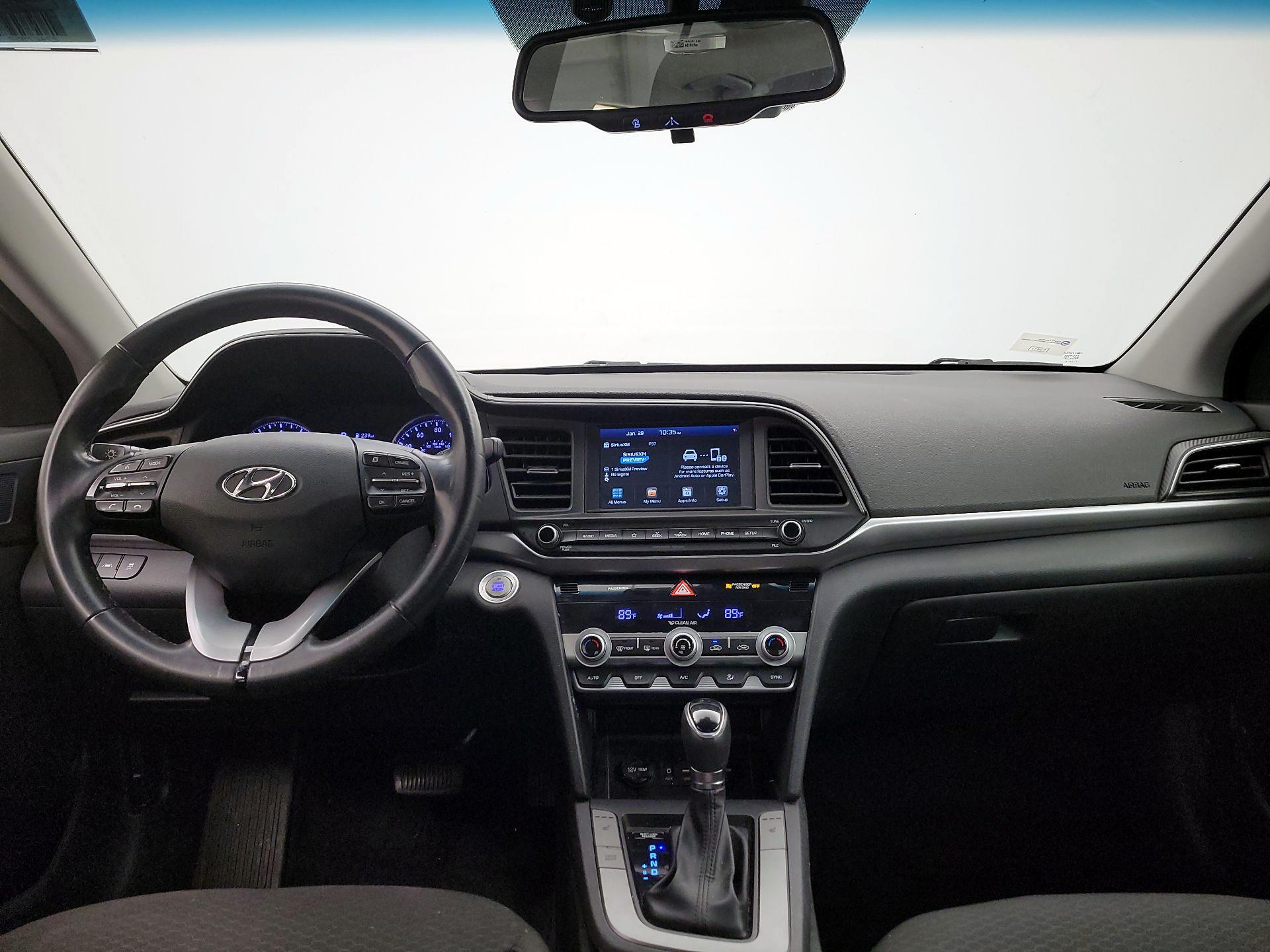 Thumbnail: 2020 Hyundai Elantra - 9