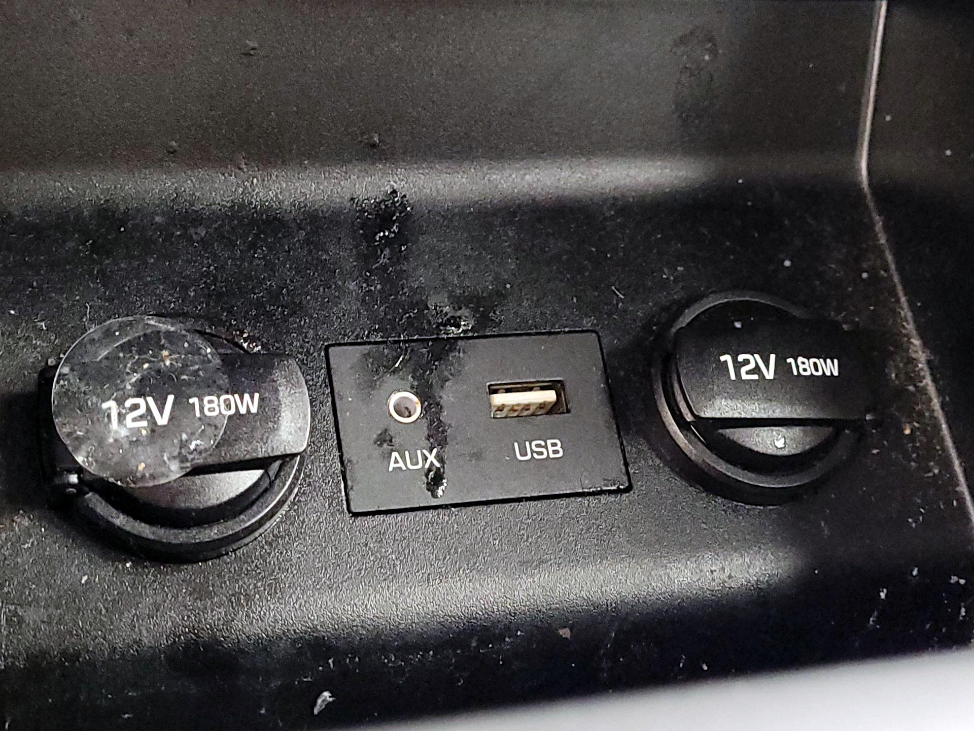 Thumbnail: 2020 Hyundai Elantra - 18