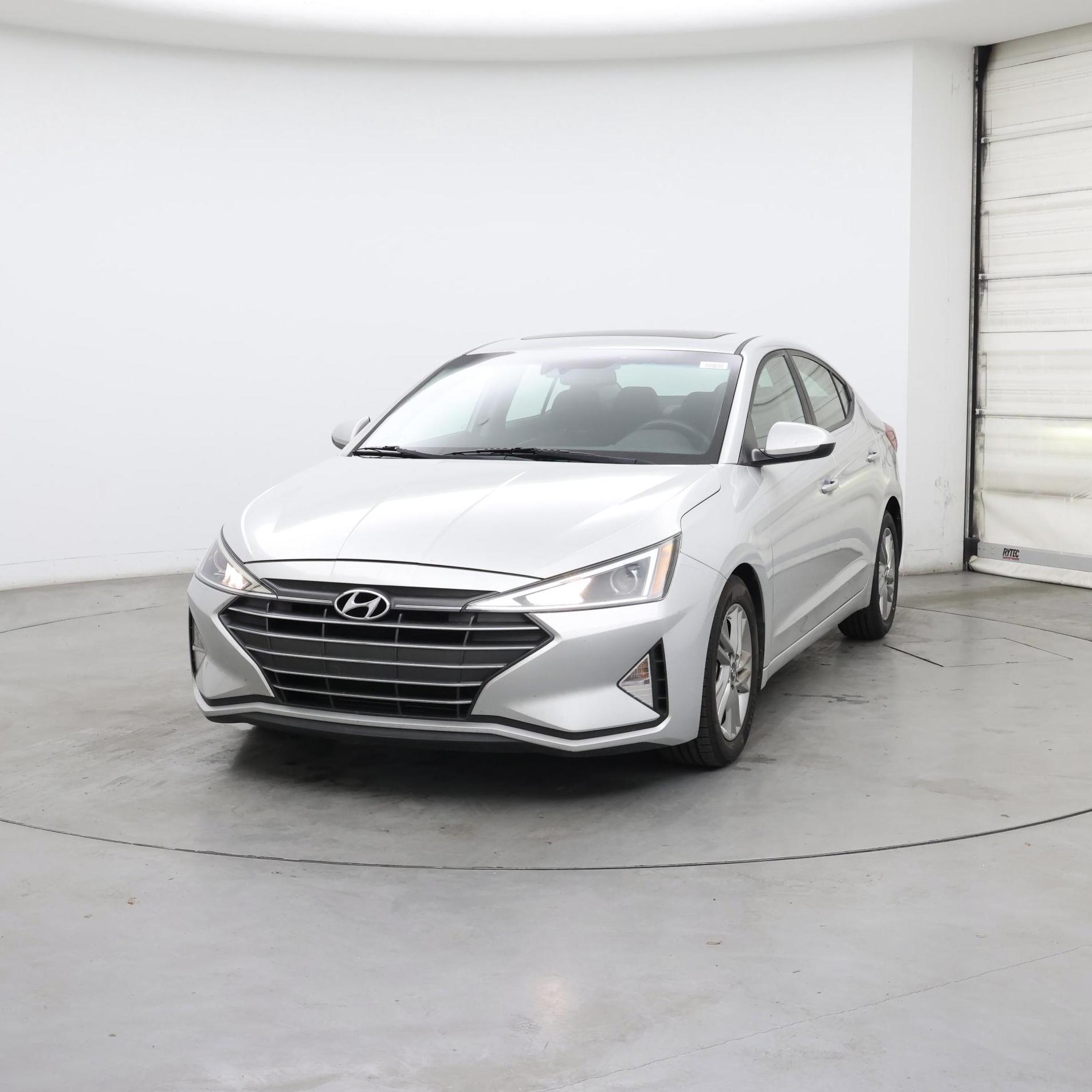 Thumbnail: 2020 Hyundai Elantra - 4