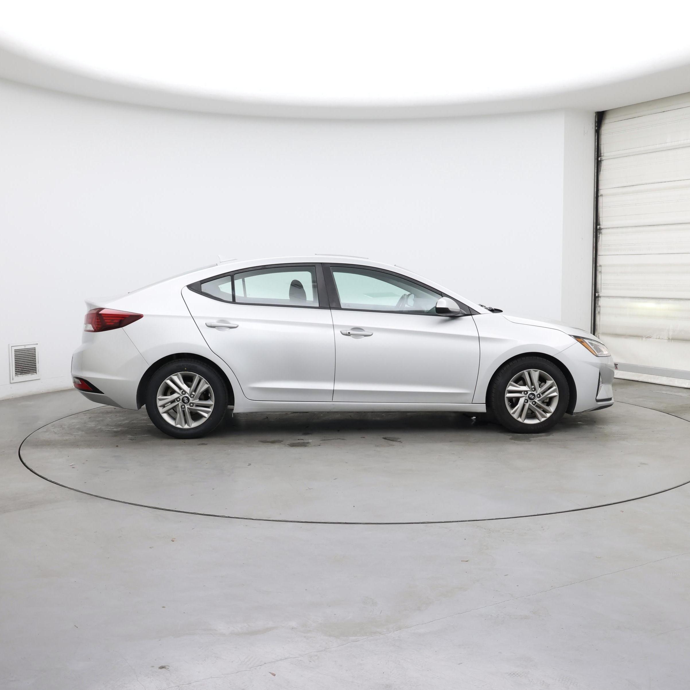 Thumbnail: 2020 Hyundai Elantra - 7