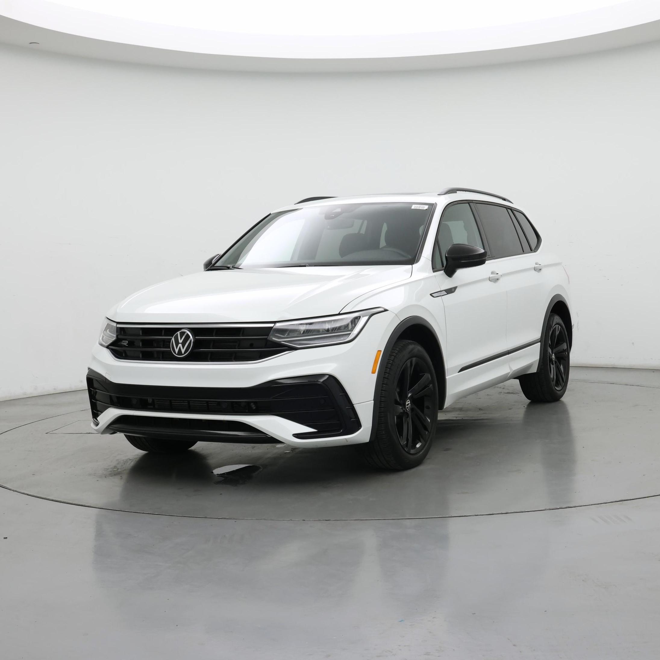 Thumbnail: 2024 Volkswagen Tiguan - 4