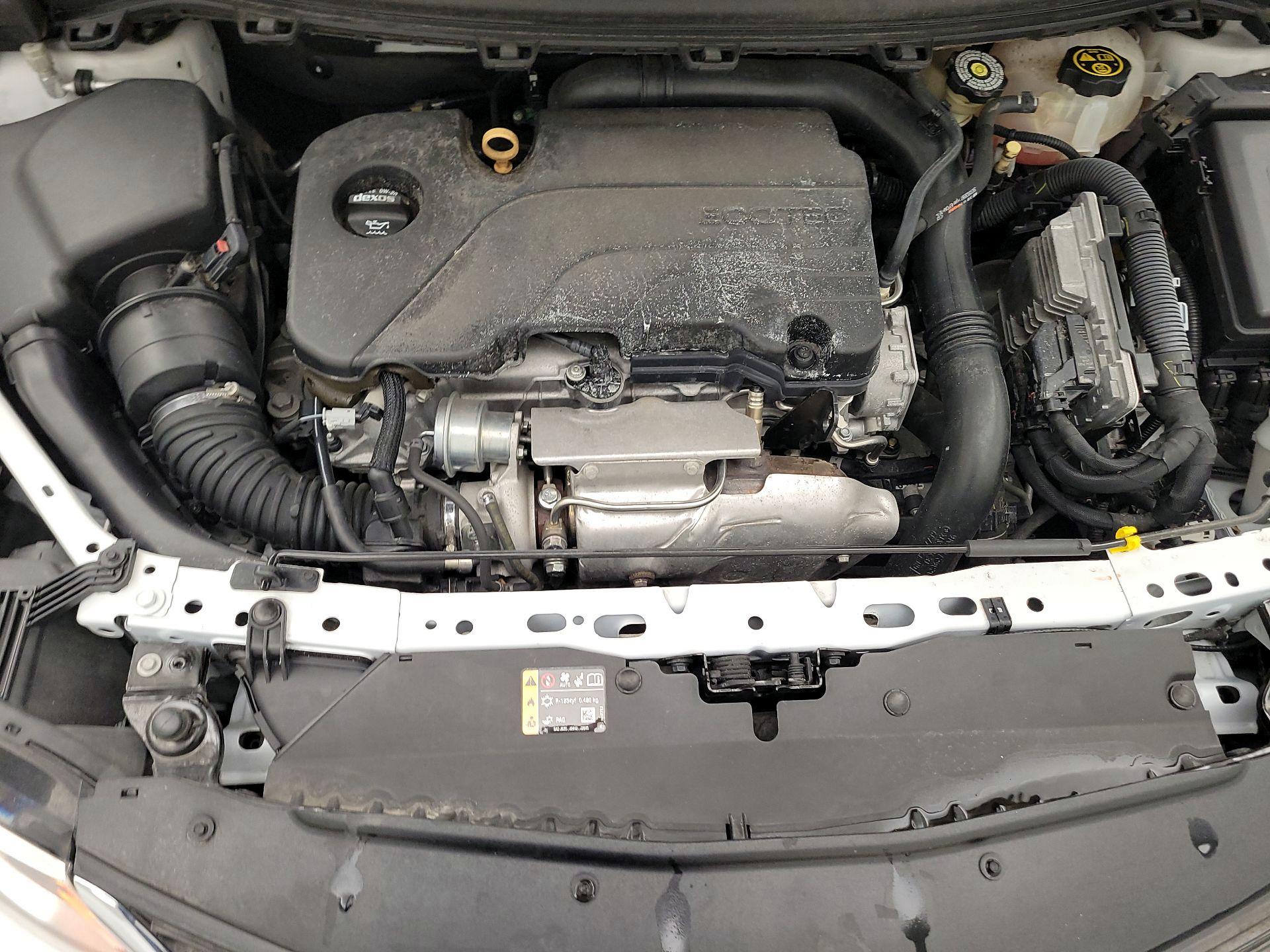 Thumbnail: 2018 Chevrolet Cruze - 17