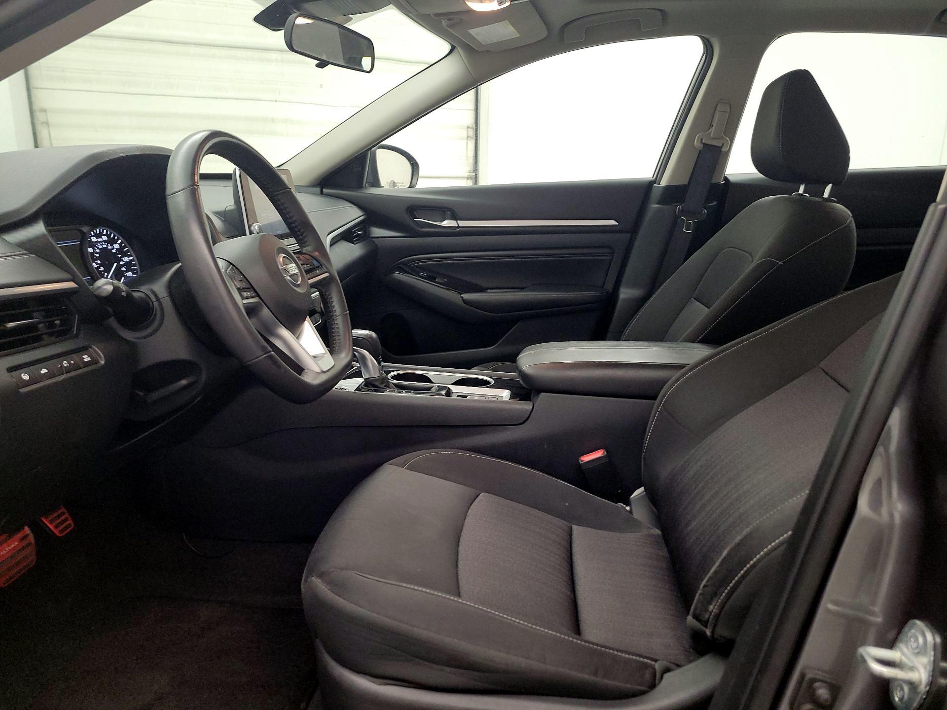 Thumbnail: 2022 Nissan Altima - 11