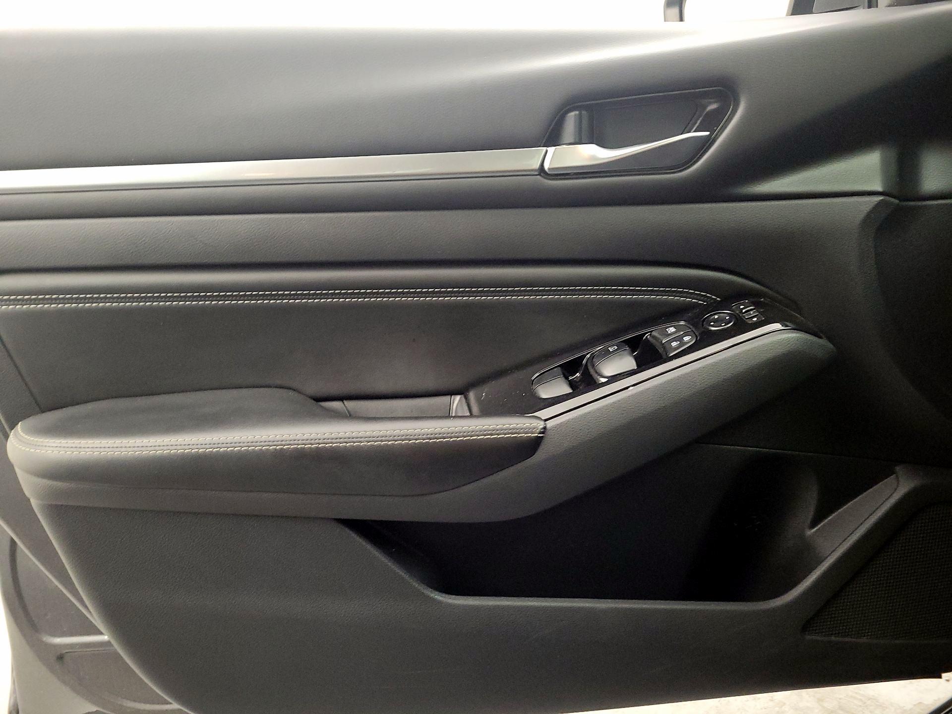 Thumbnail: 2022 Nissan Altima - 12