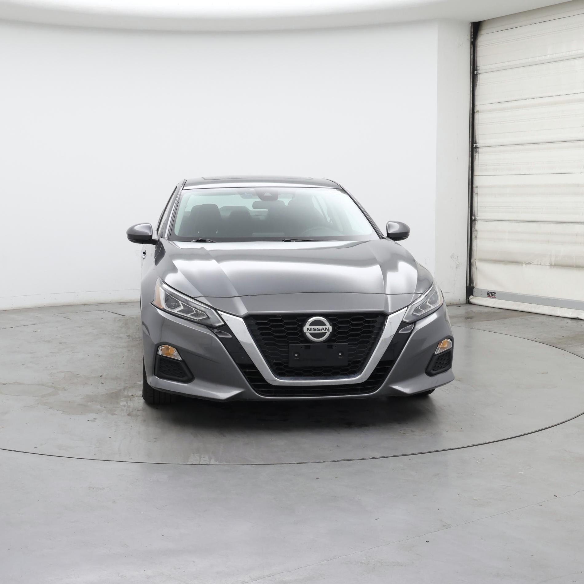 Thumbnail: 2022 Nissan Altima - 5