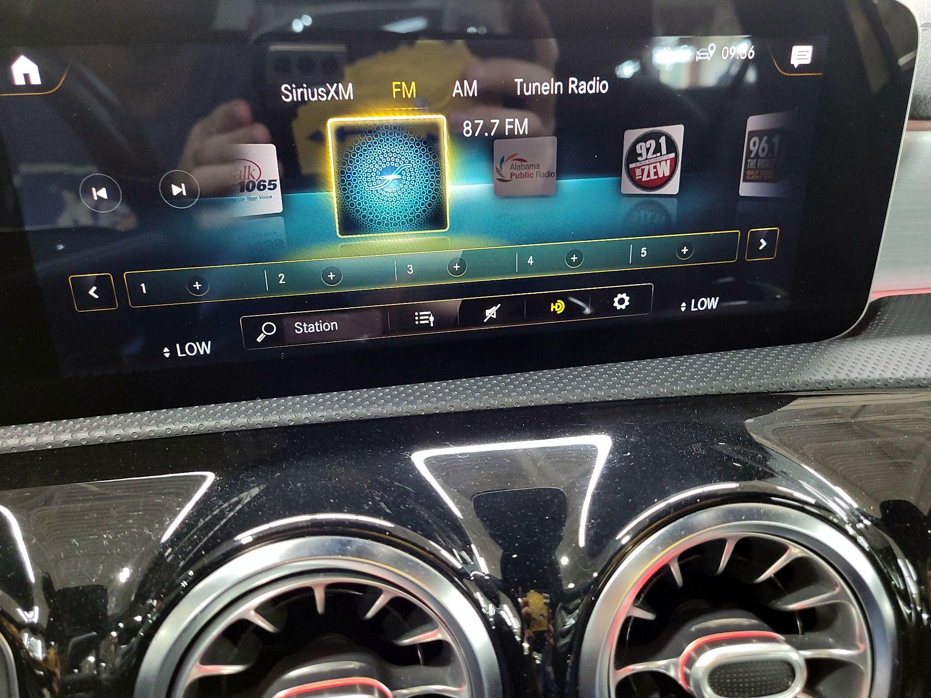 Thumbnail: 2019 Mercedes-Benz A-Class - 13